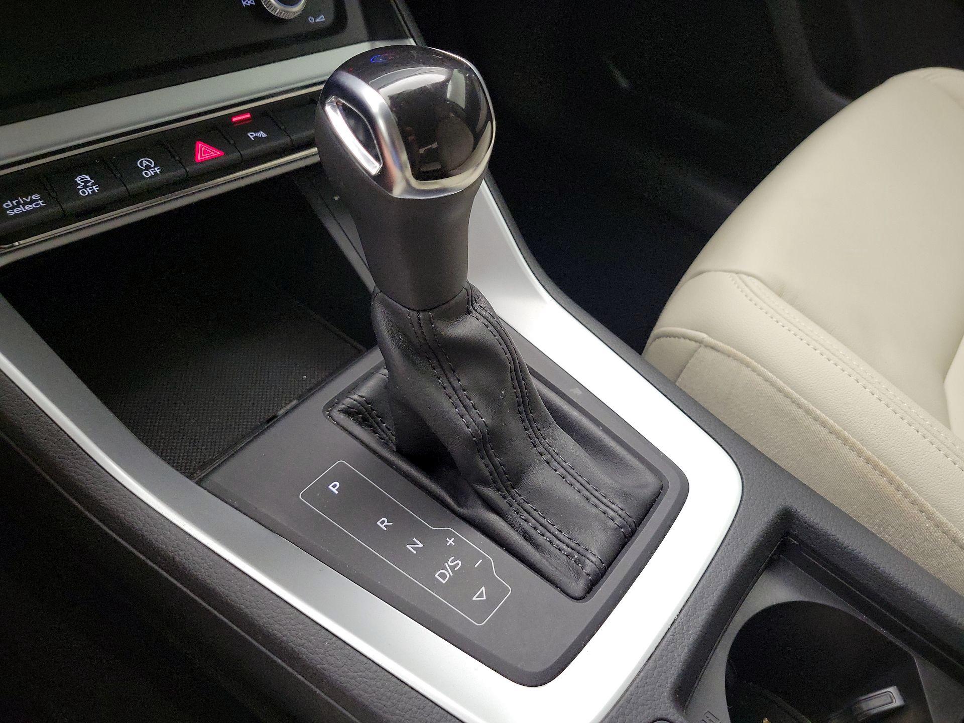 Thumbnail: 2020 Audi Q3 - 17