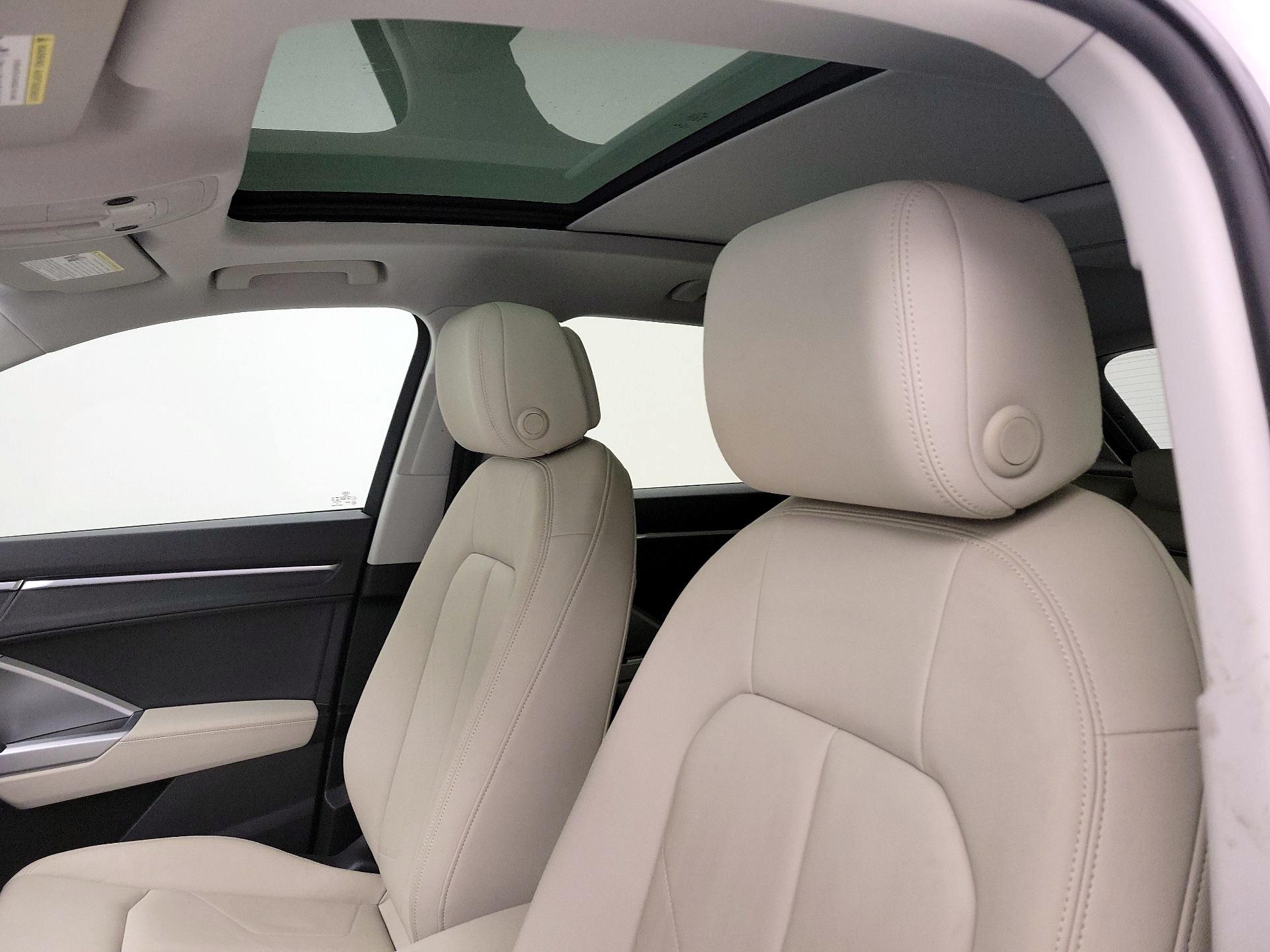 Thumbnail: 2020 Audi Q3 - 19