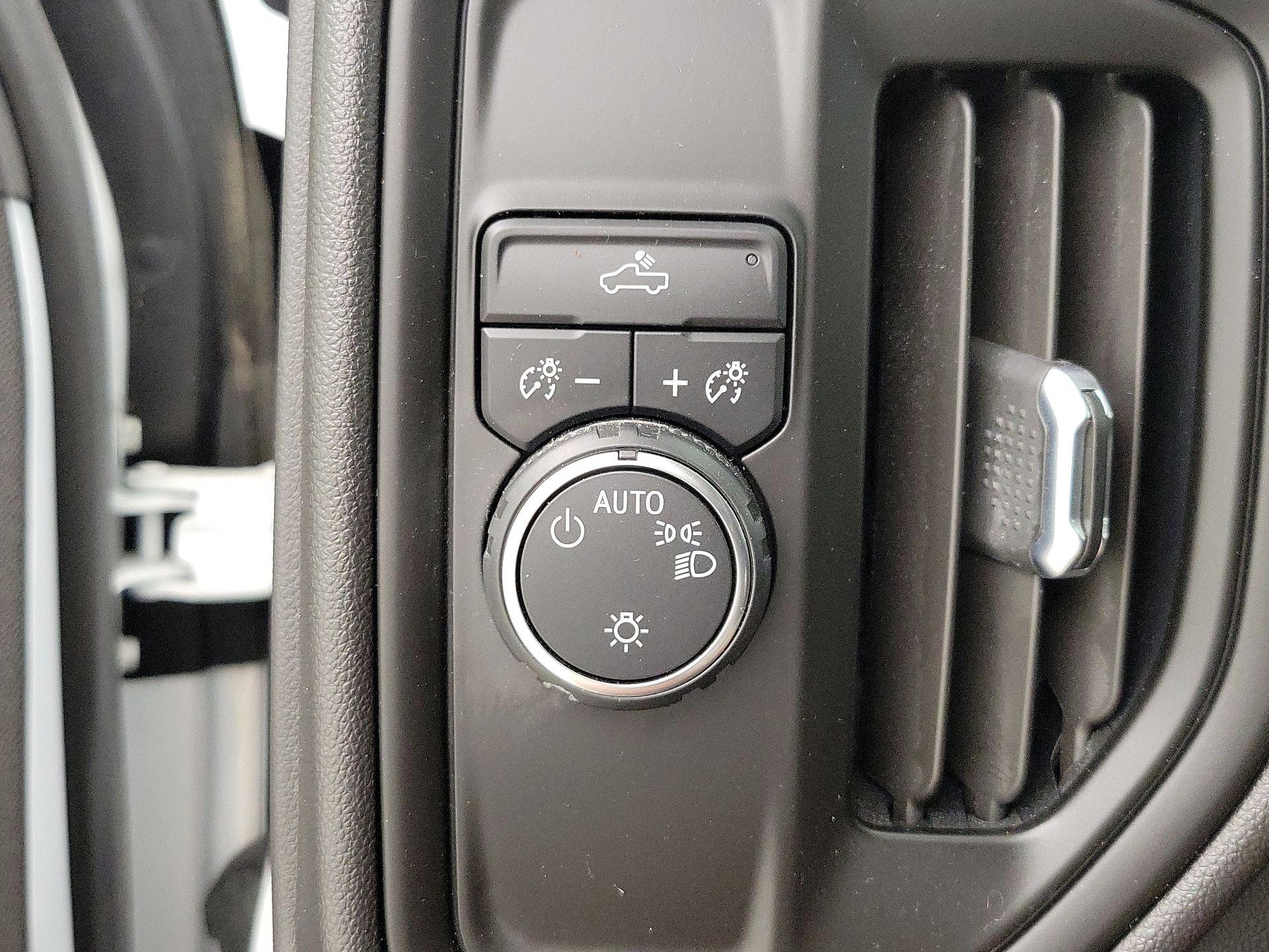Thumbnail: 2023 Chevrolet Silverado 1500 - 13