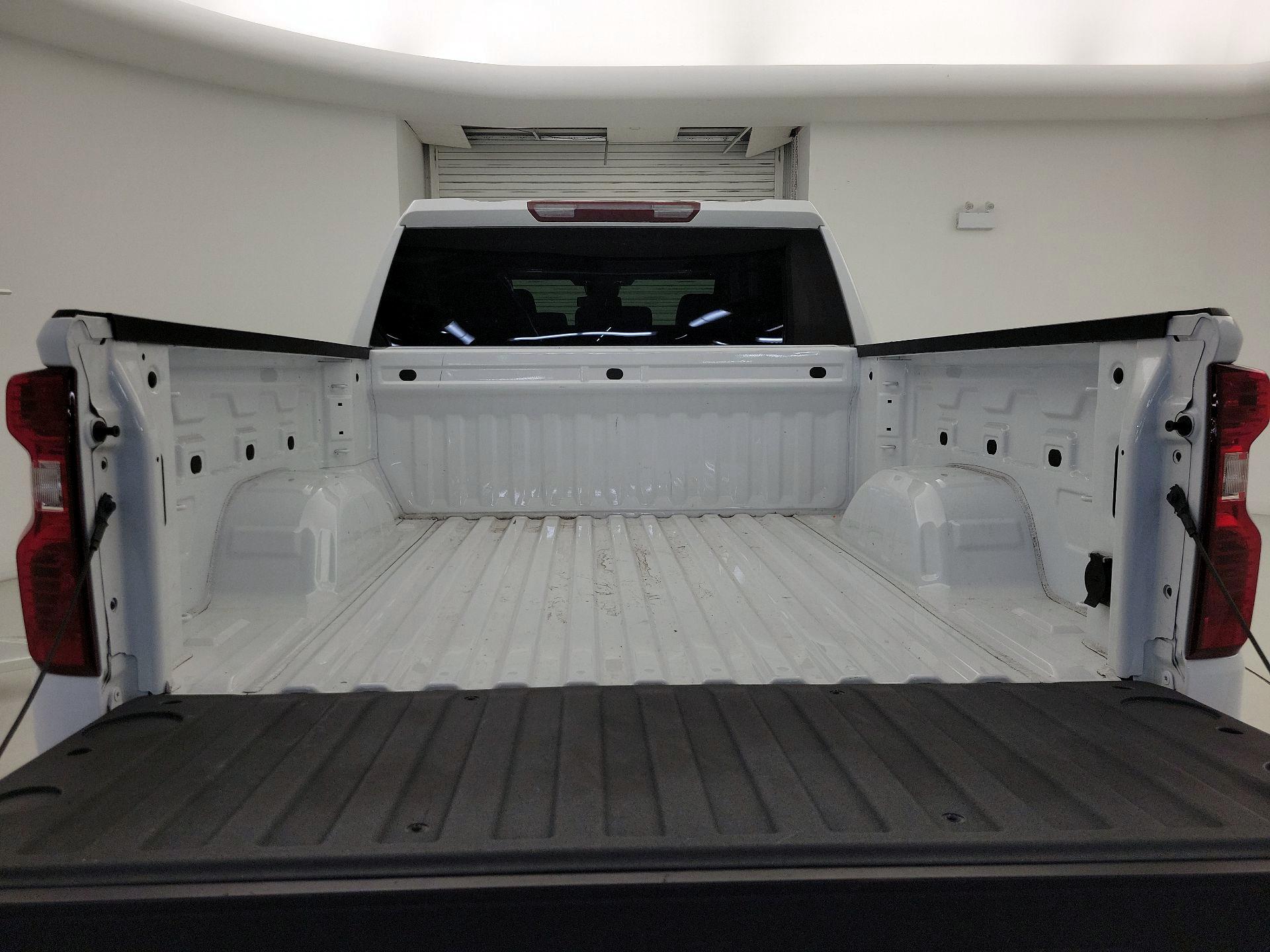 Thumbnail: 2023 Chevrolet Silverado 1500 - 20