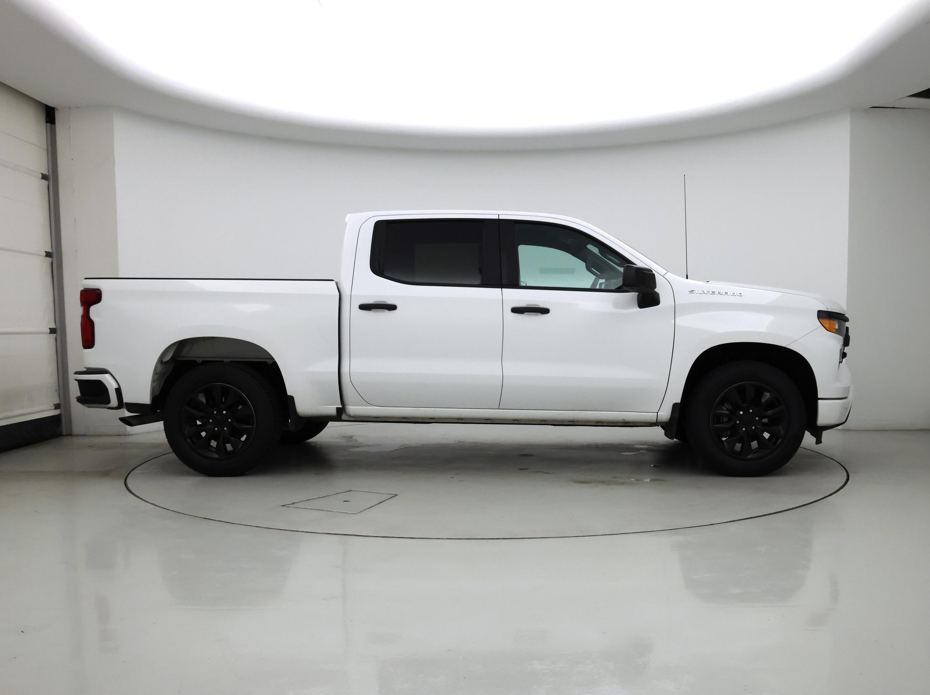 Thumbnail: 2023 Chevrolet Silverado 1500 - 7