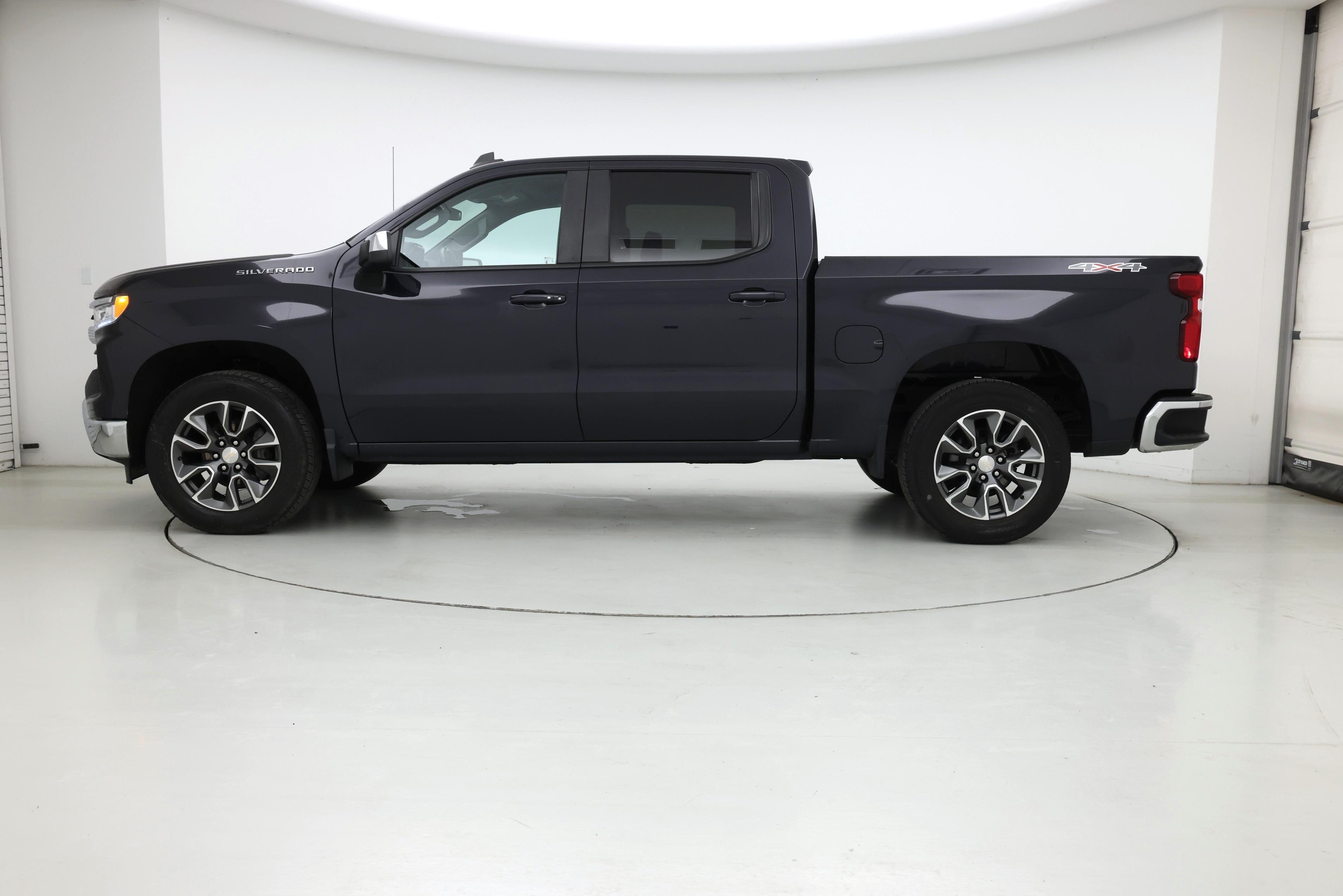 Thumbnail: 2022 Chevrolet Silverado 1500 - 3