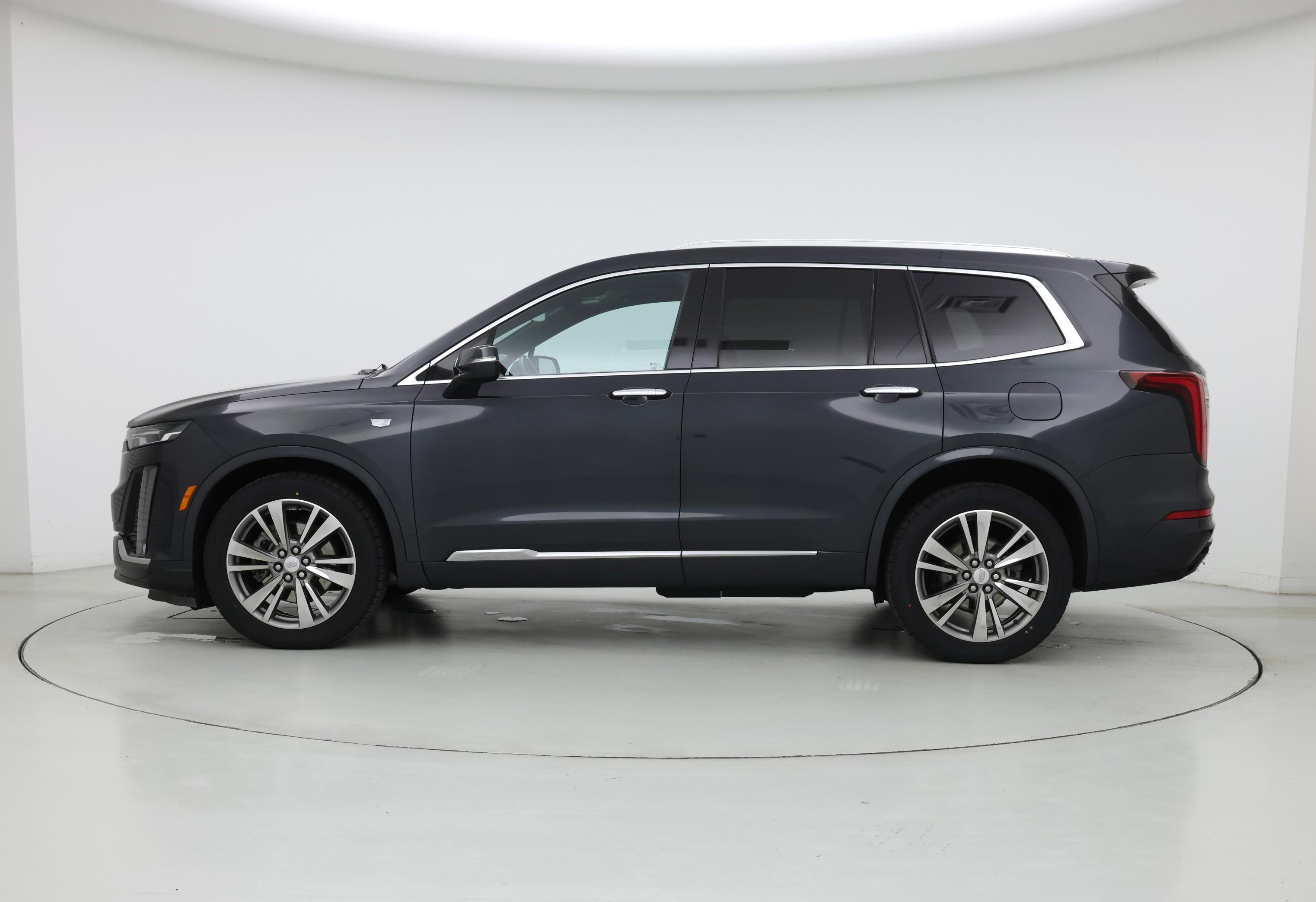 Thumbnail: 2021 Cadillac XT6 - 3