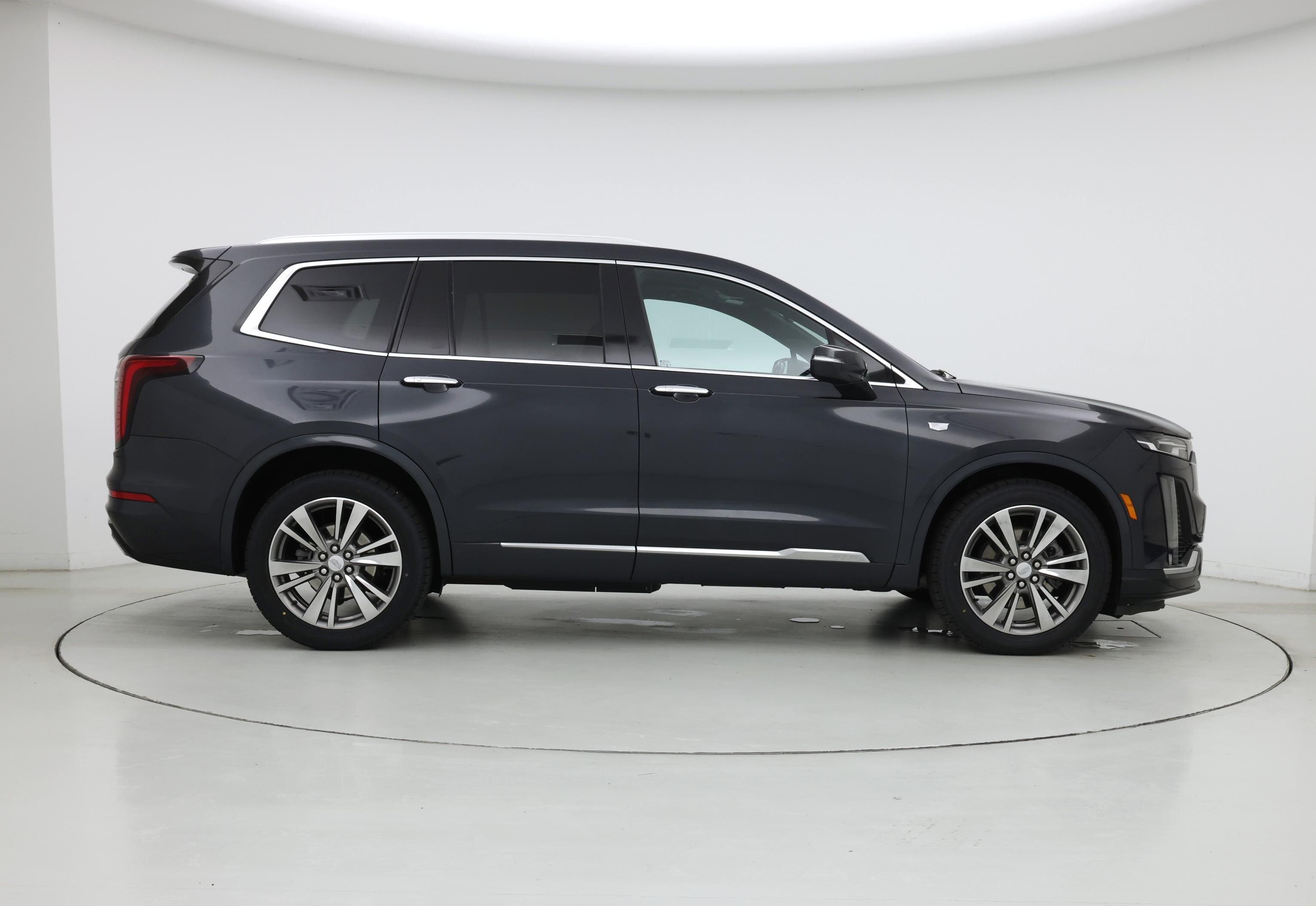 Thumbnail: 2021 Cadillac XT6 - 7