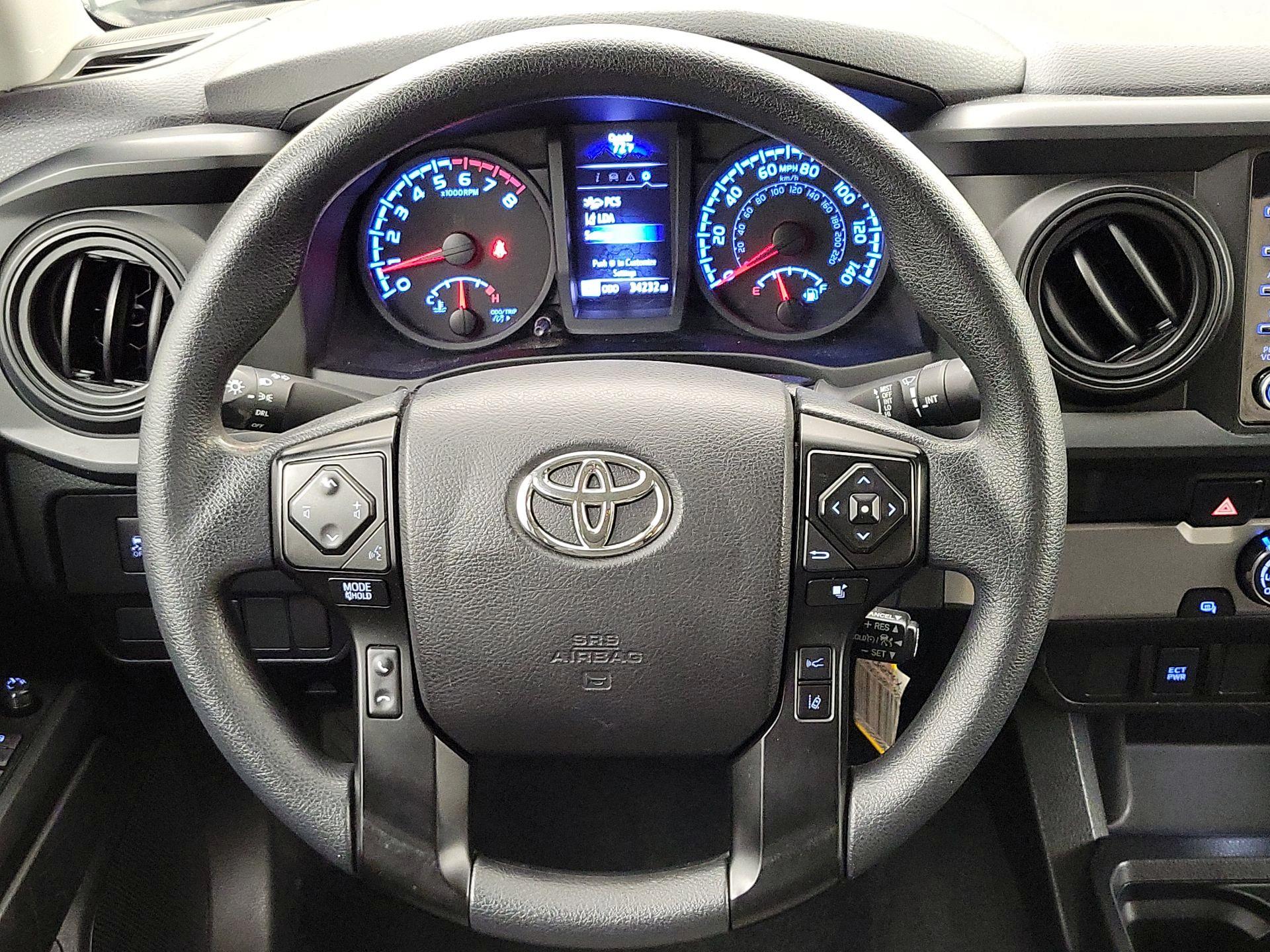 Thumbnail: 2022 Toyota Tacoma - 10