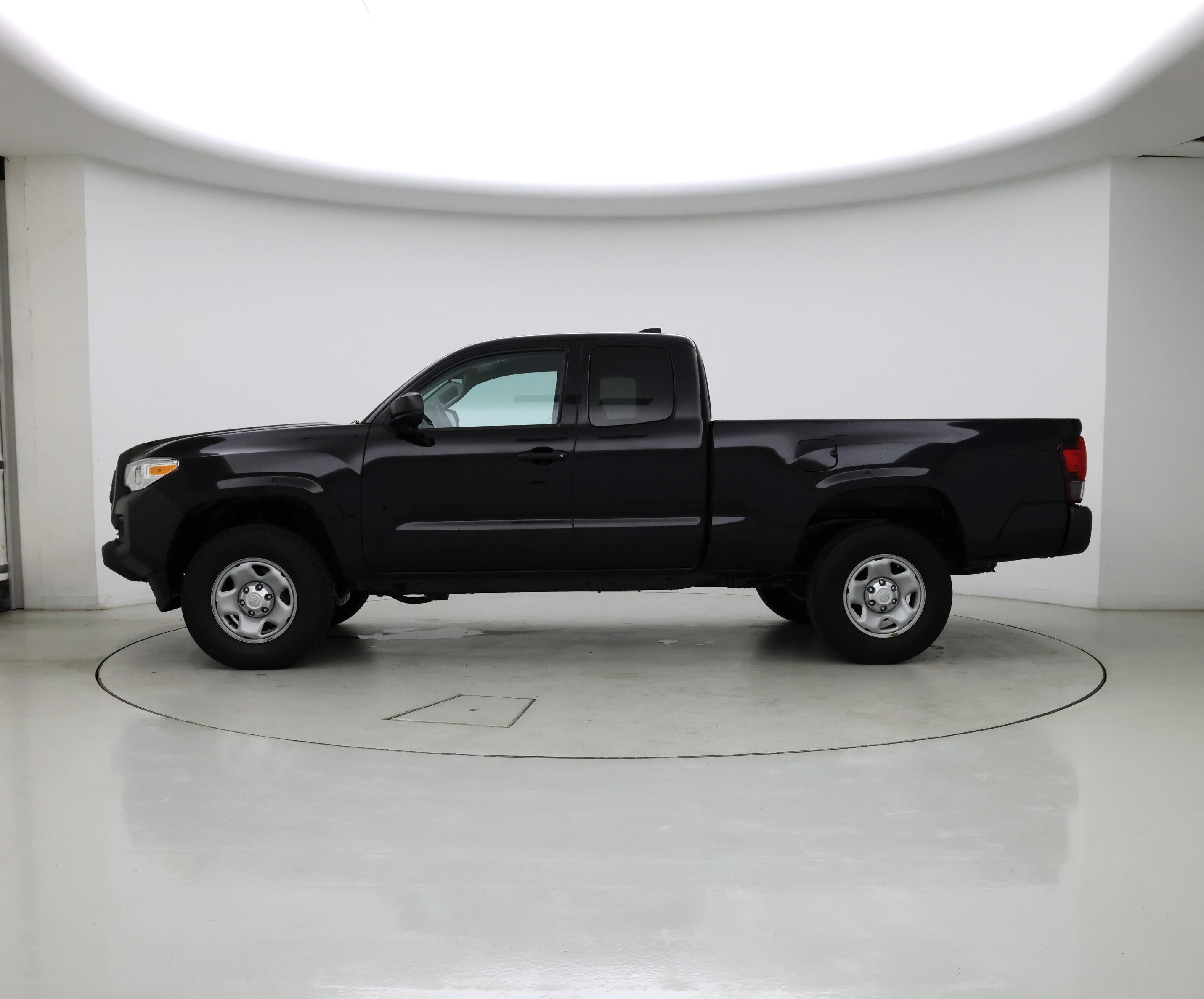 Thumbnail: 2022 Toyota Tacoma - 3