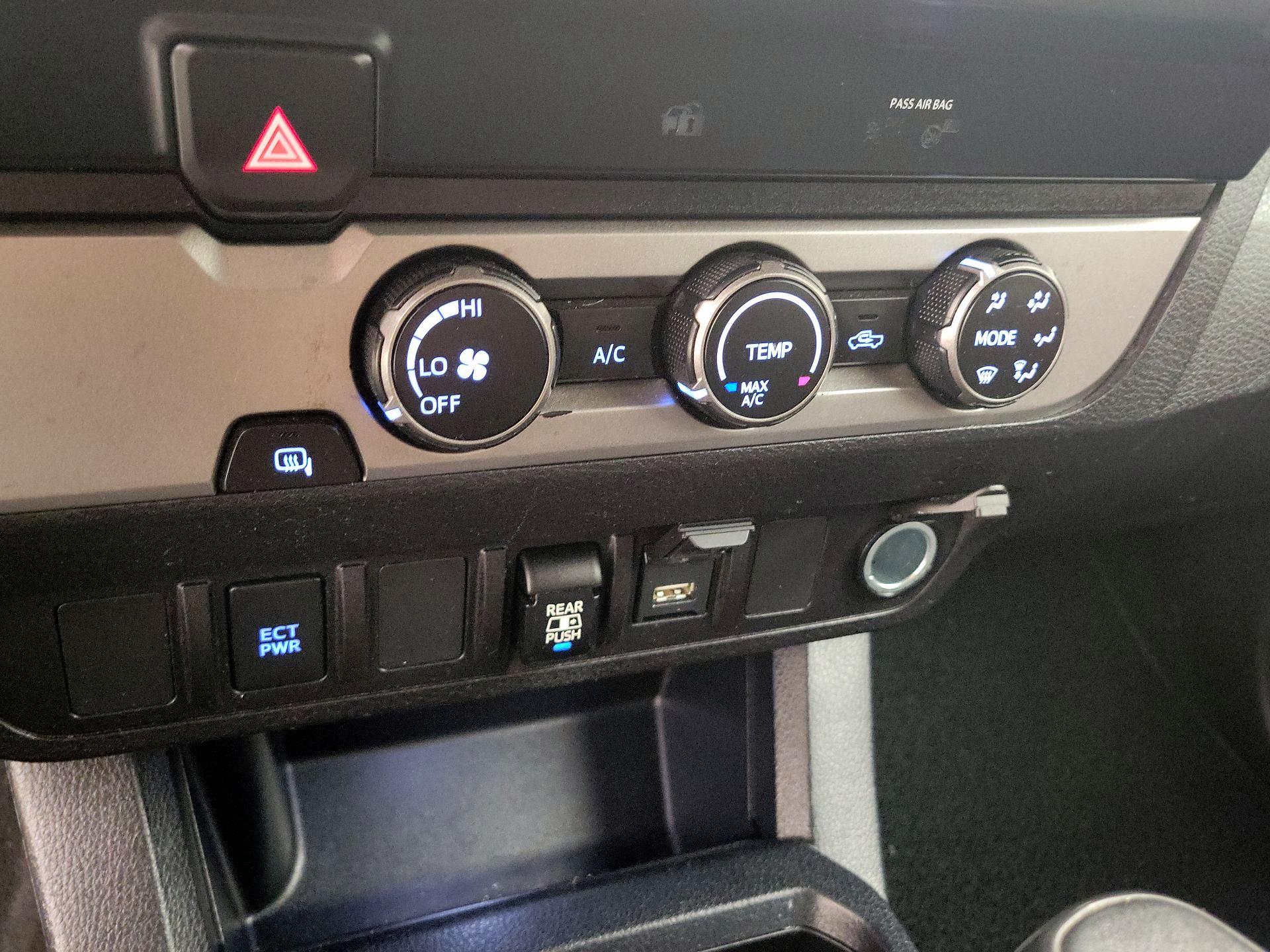 Thumbnail: 2020 Toyota Tacoma - 16