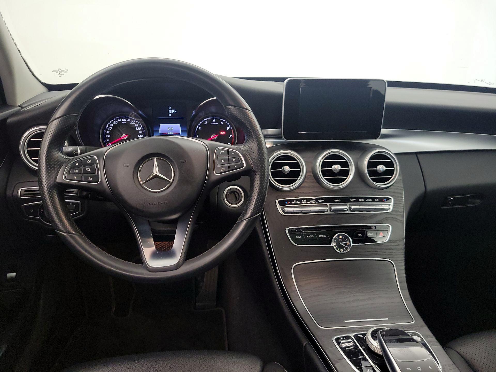 Thumbnail: 2015 Mercedes-Benz C-Class - 10