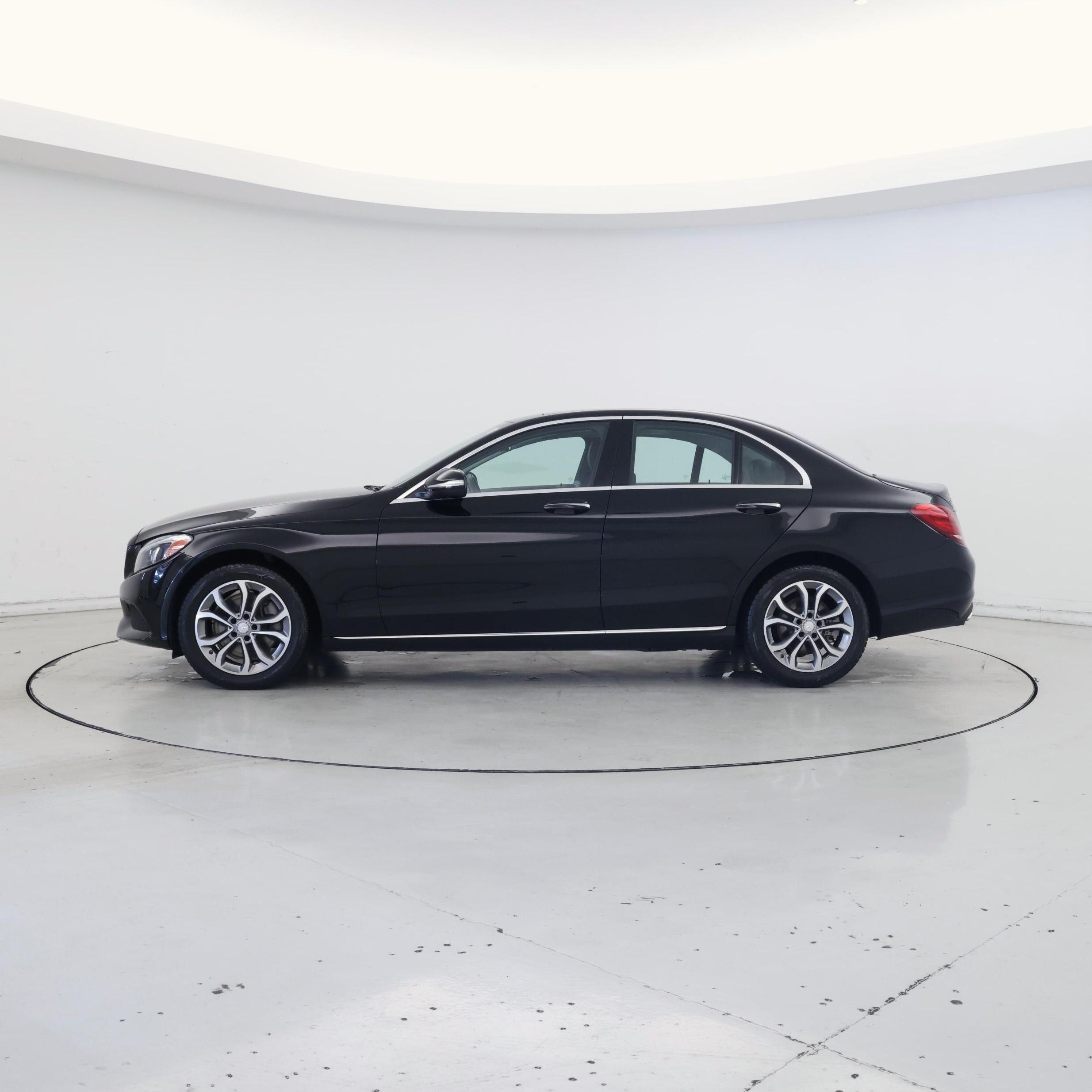 Thumbnail: 2015 Mercedes-Benz C-Class - 3