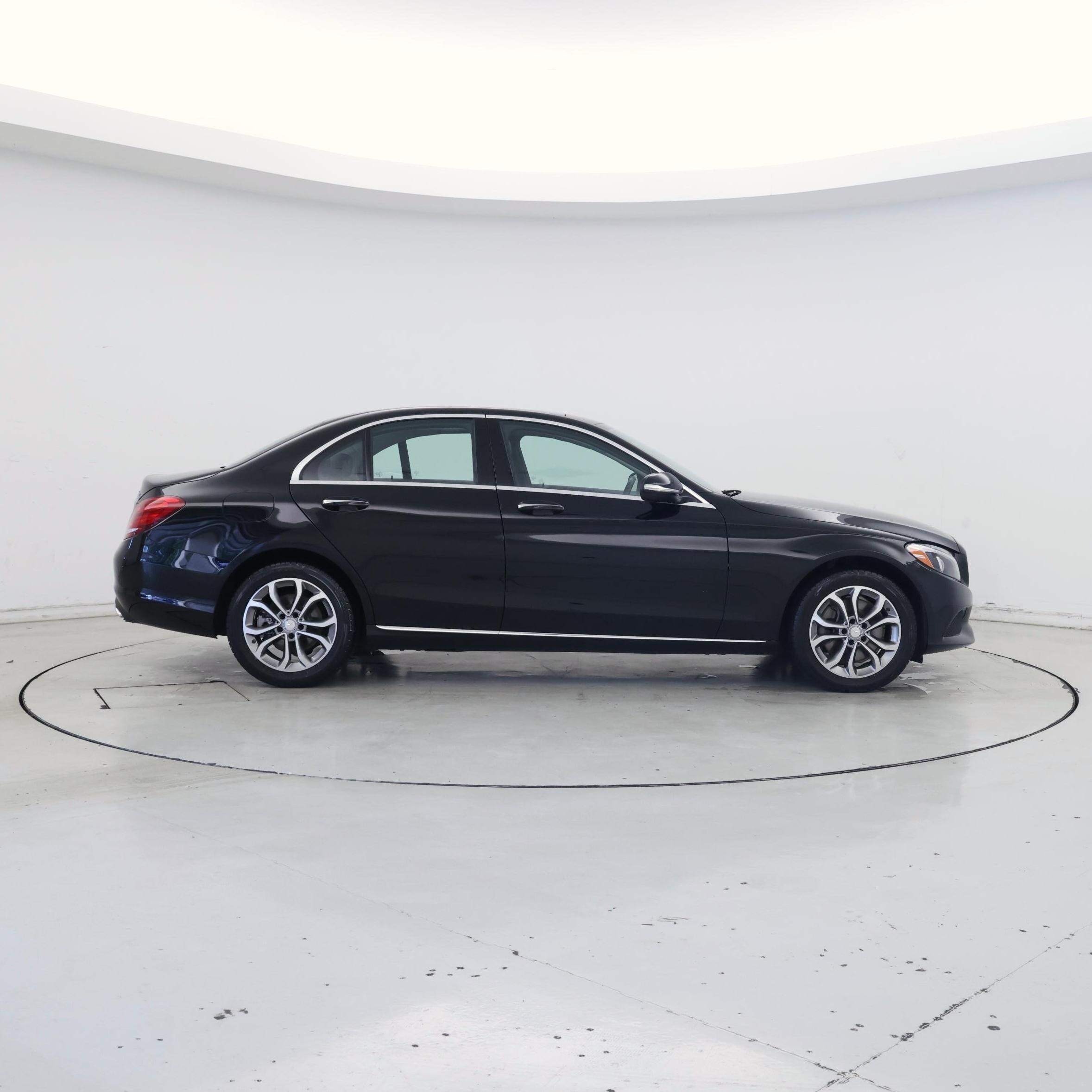 Thumbnail: 2015 Mercedes-Benz C-Class - 7