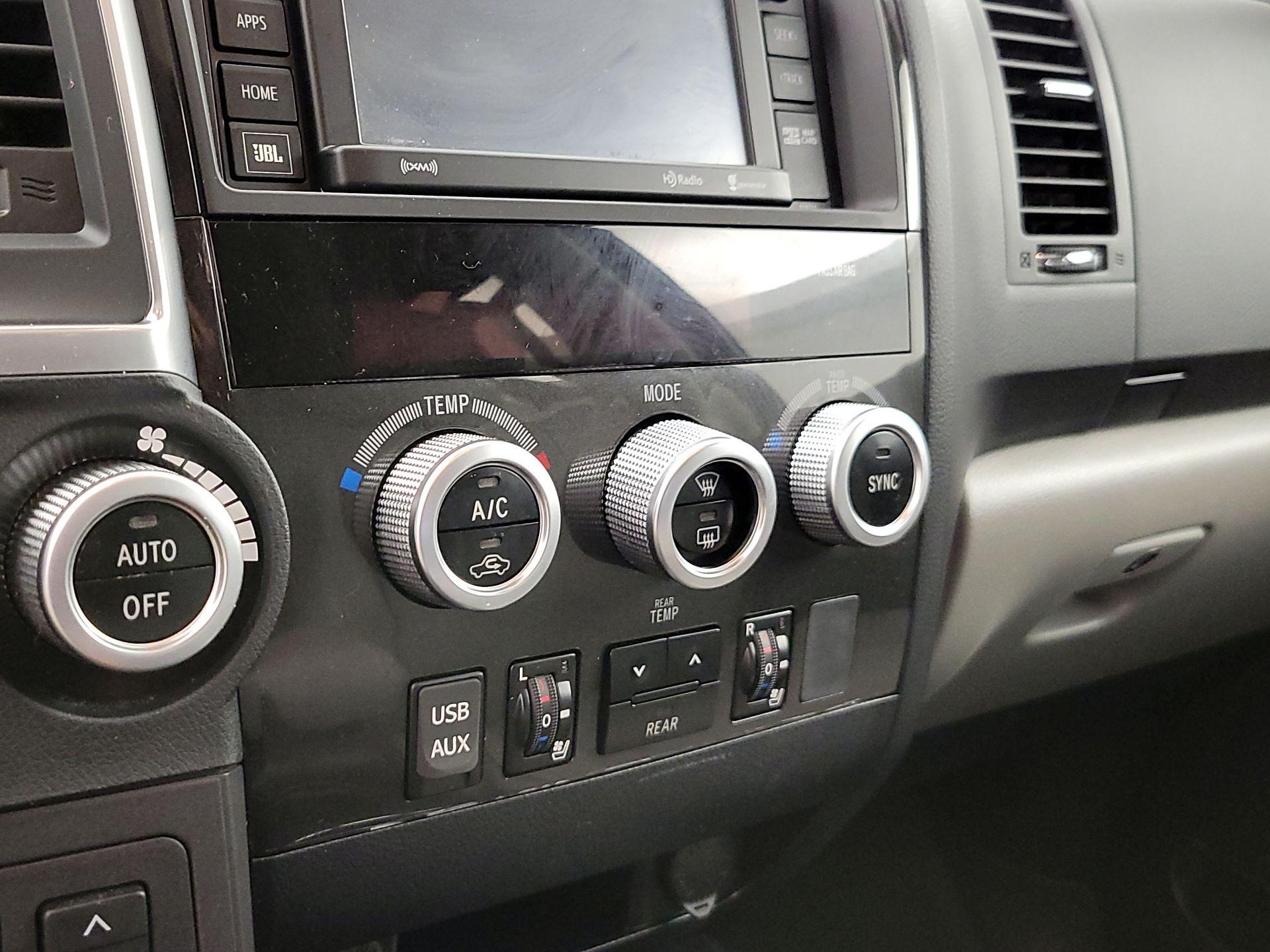 Thumbnail: 2018 Toyota Sequoia - 17