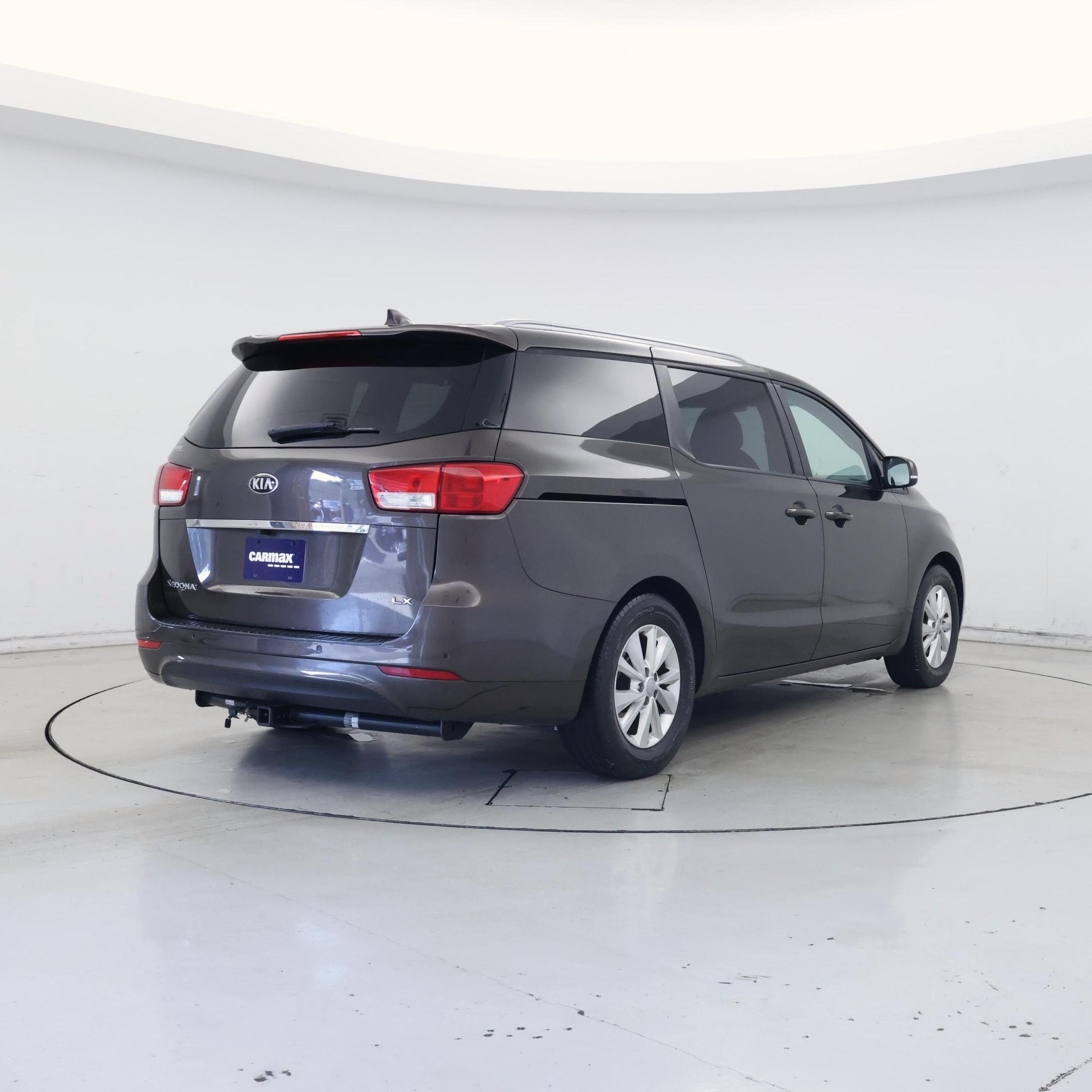 Thumbnail: 2017 Kia Sedona - 8