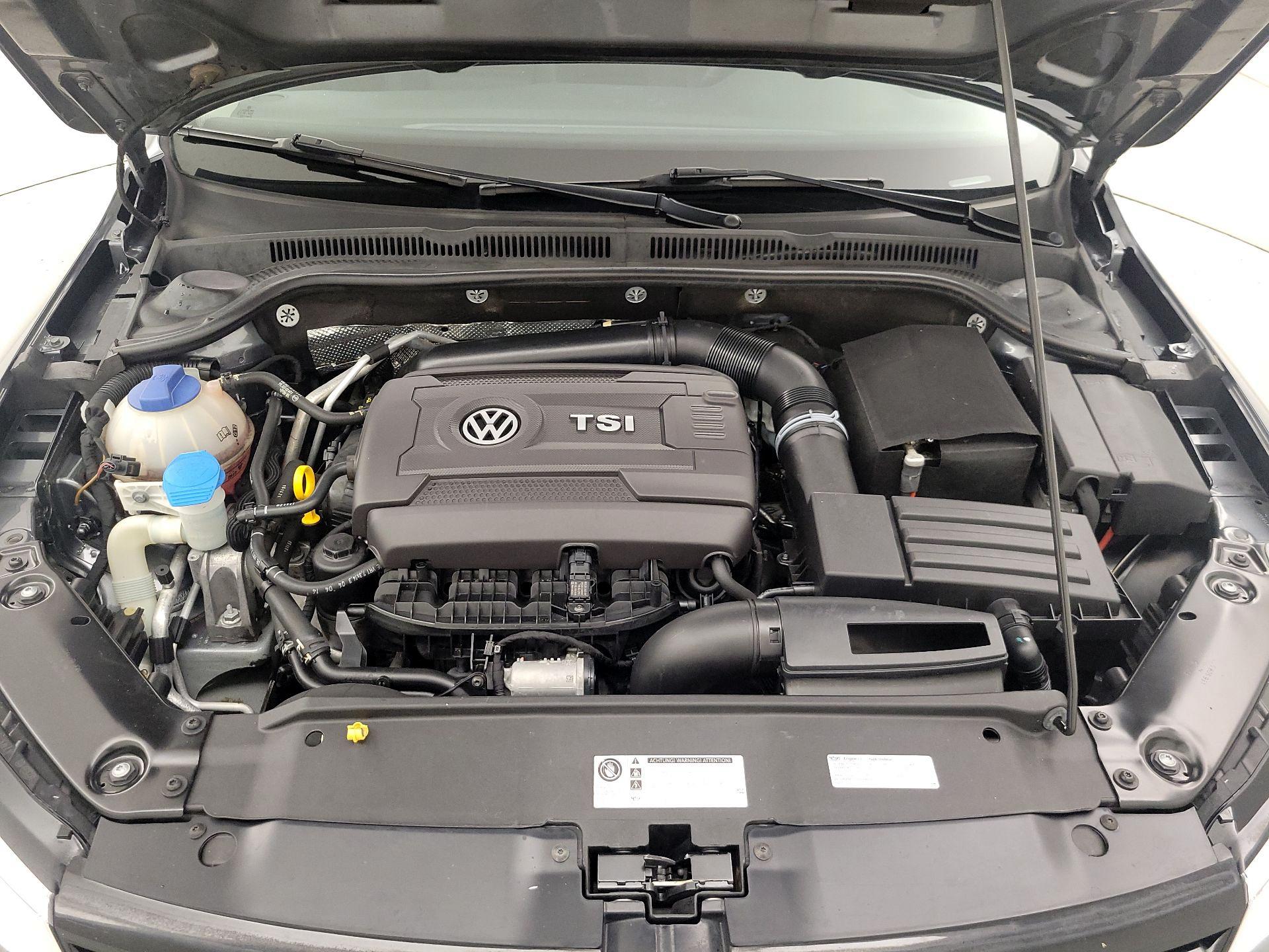 Thumbnail: 2014 Volkswagen Jetta - 20