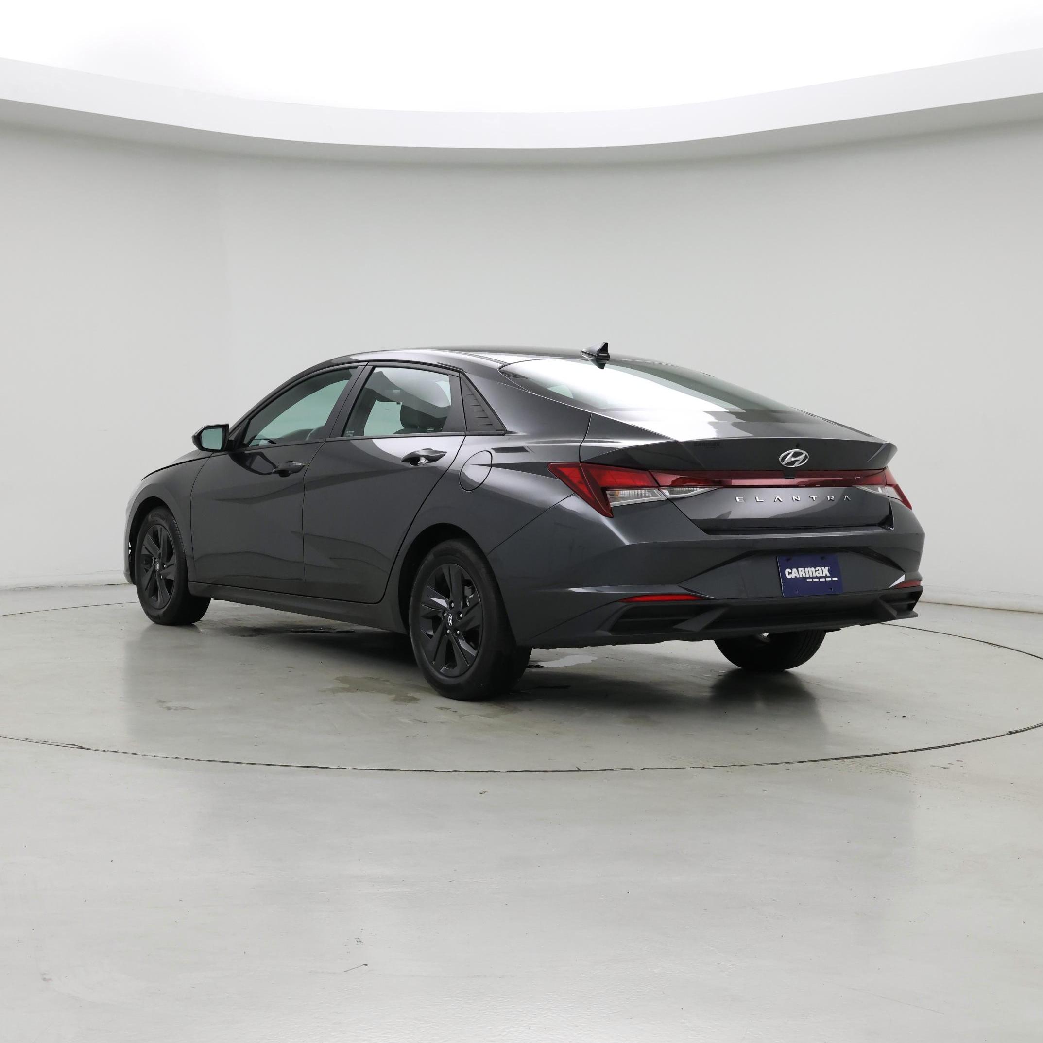 Thumbnail: 2022 Hyundai Elantra - 2
