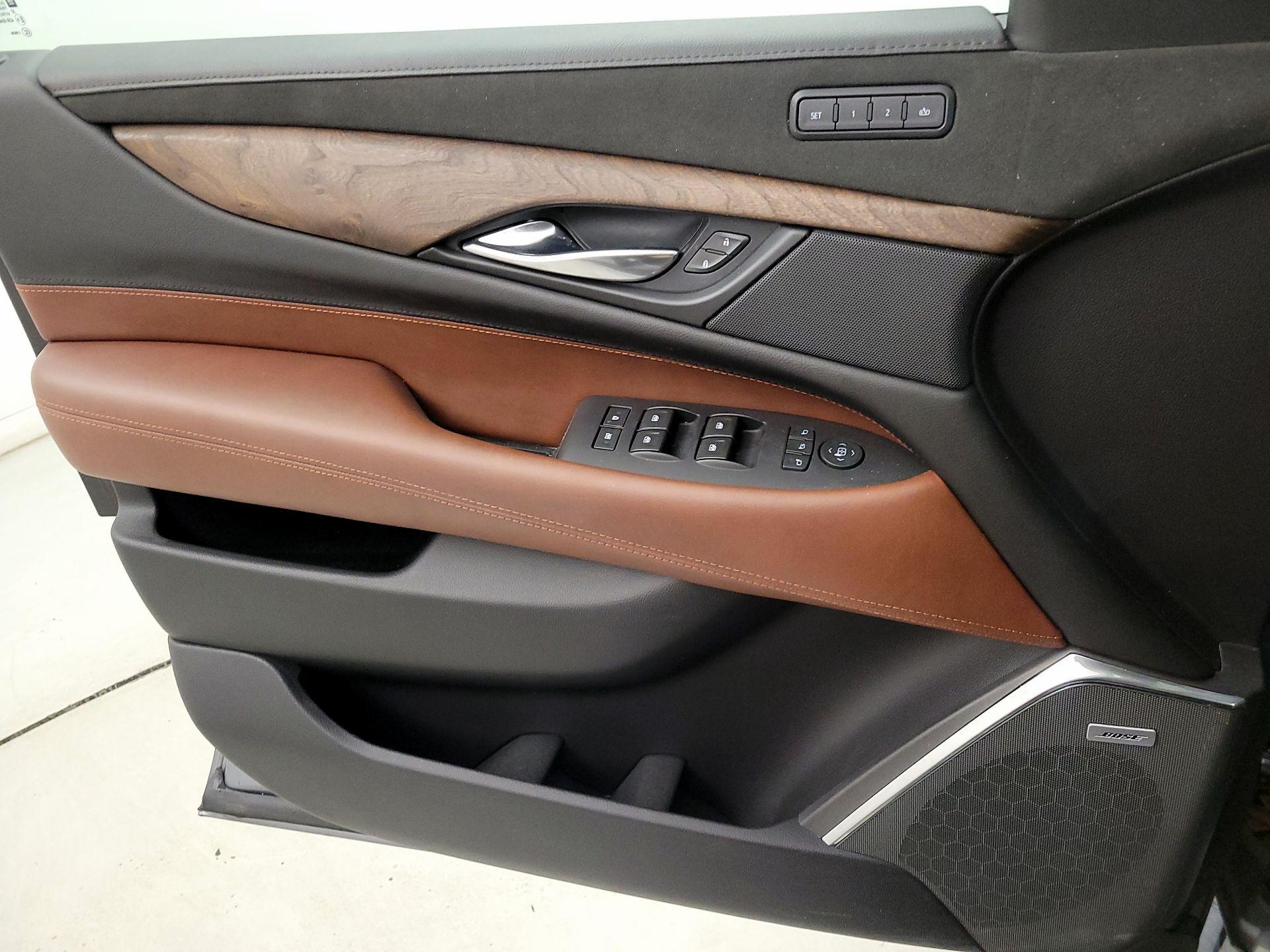 Thumbnail: 2019 Cadillac Escalade - 12