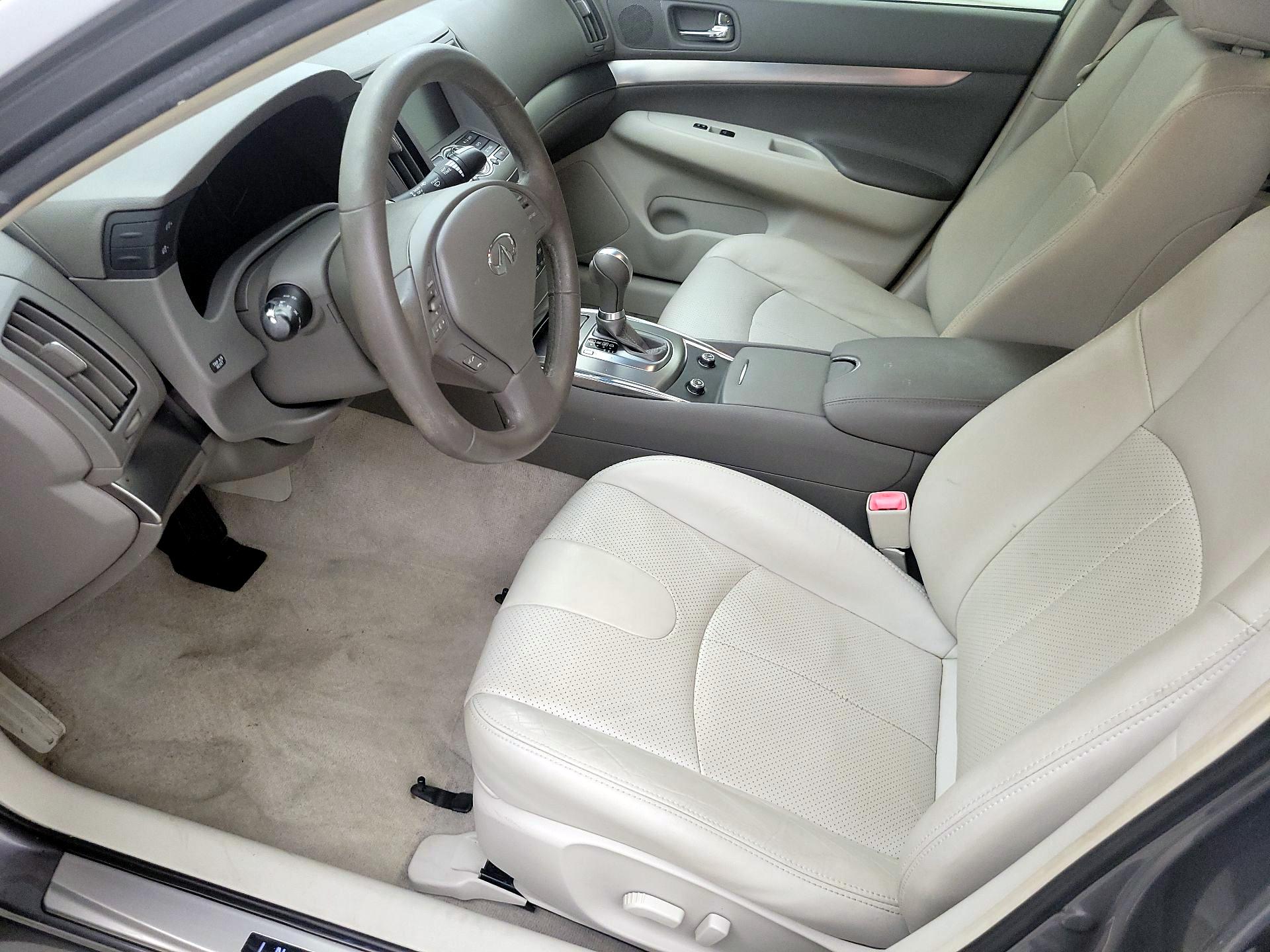 Thumbnail: 2015 INFINITI  - 11