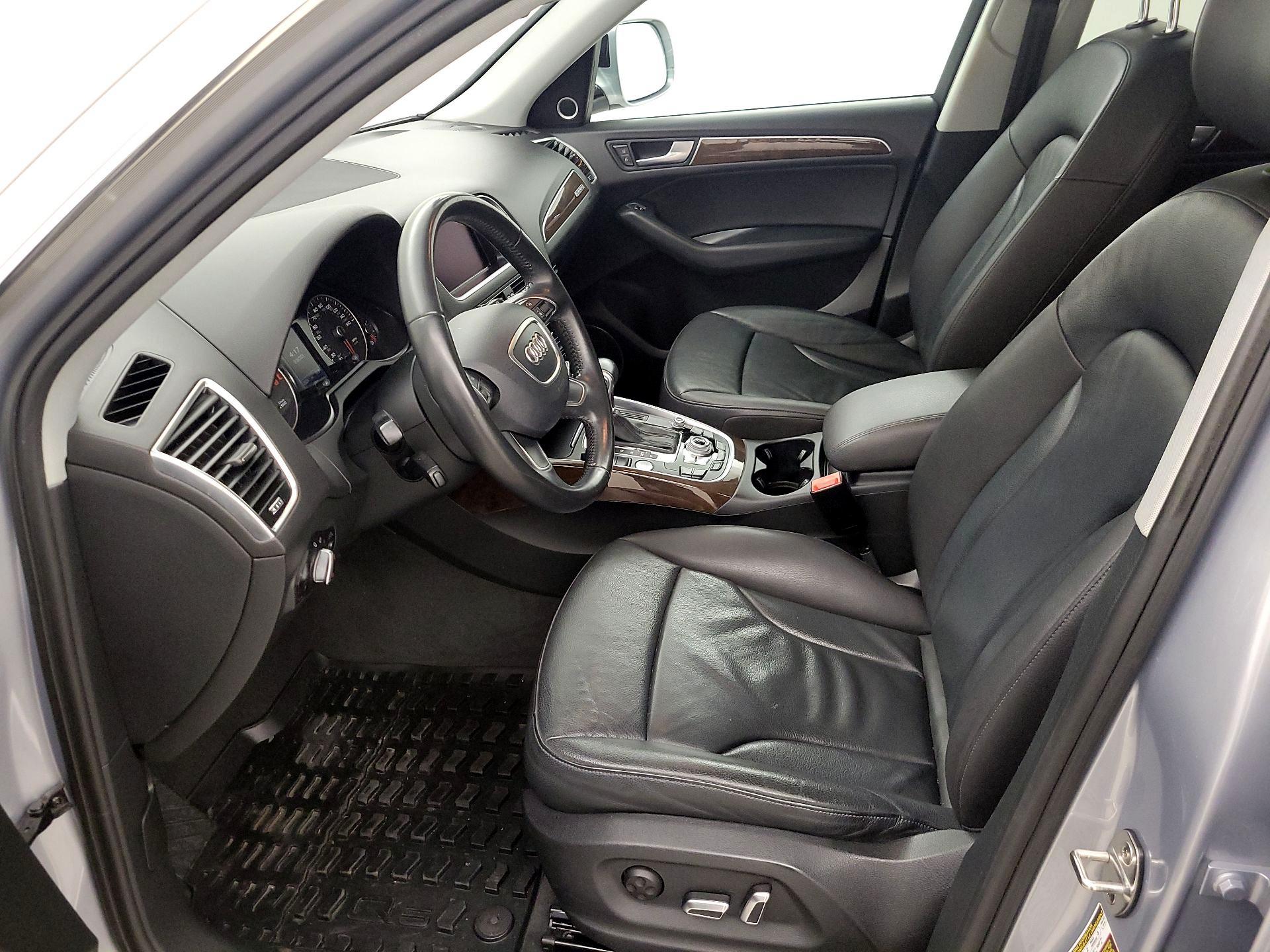 Thumbnail: 2016 Audi Q5 - 11