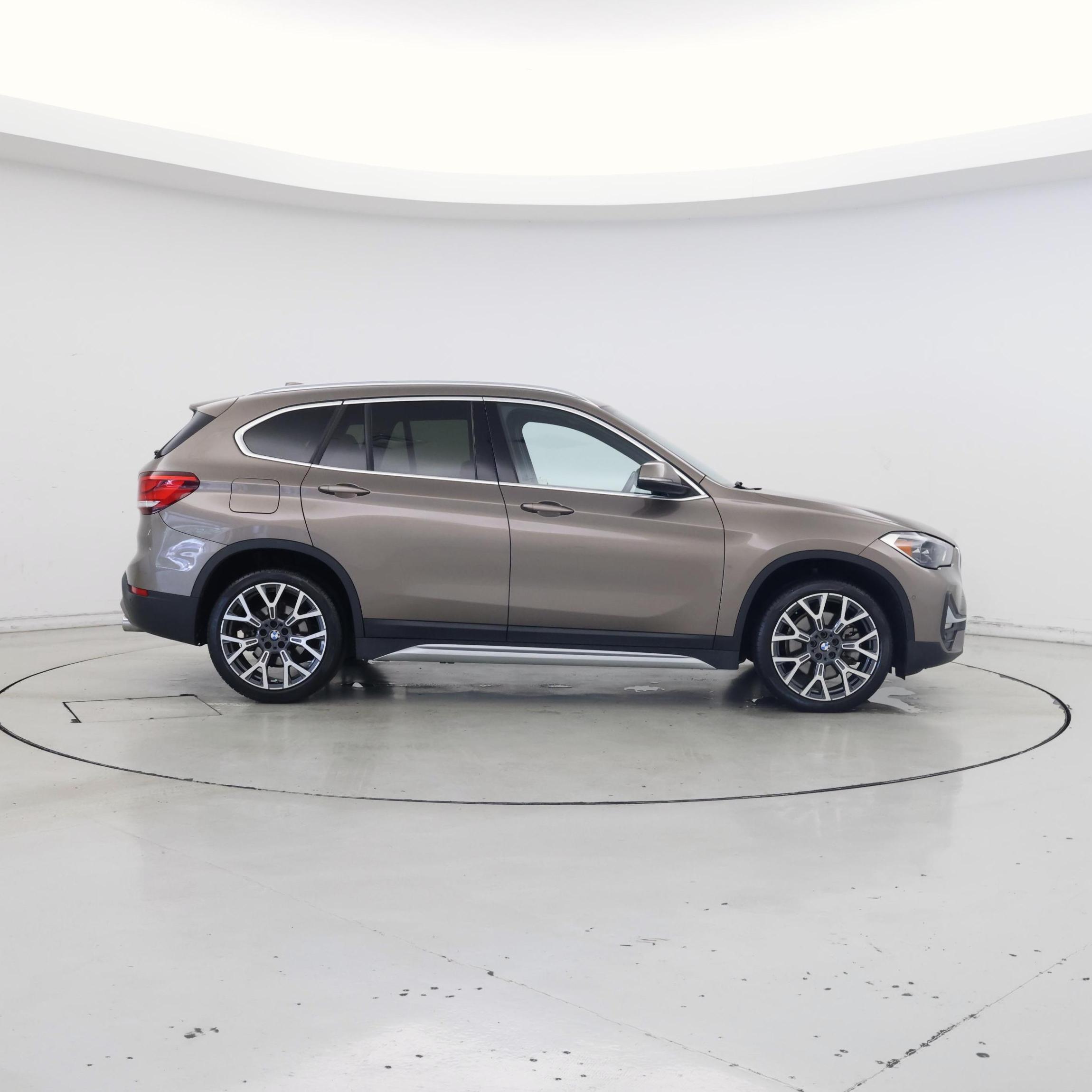 Thumbnail: 2020 BMW X1 - 7