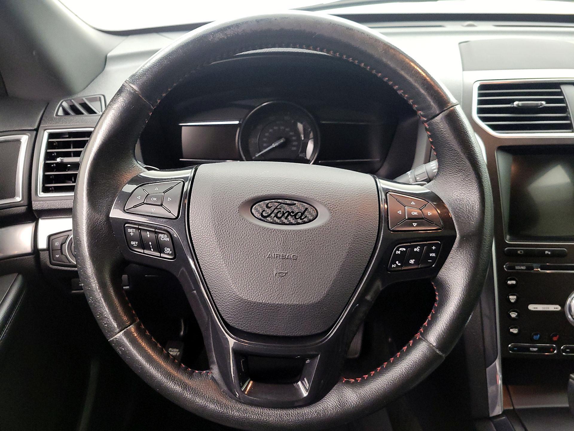 Thumbnail: 2017 Ford Explorer - 10
