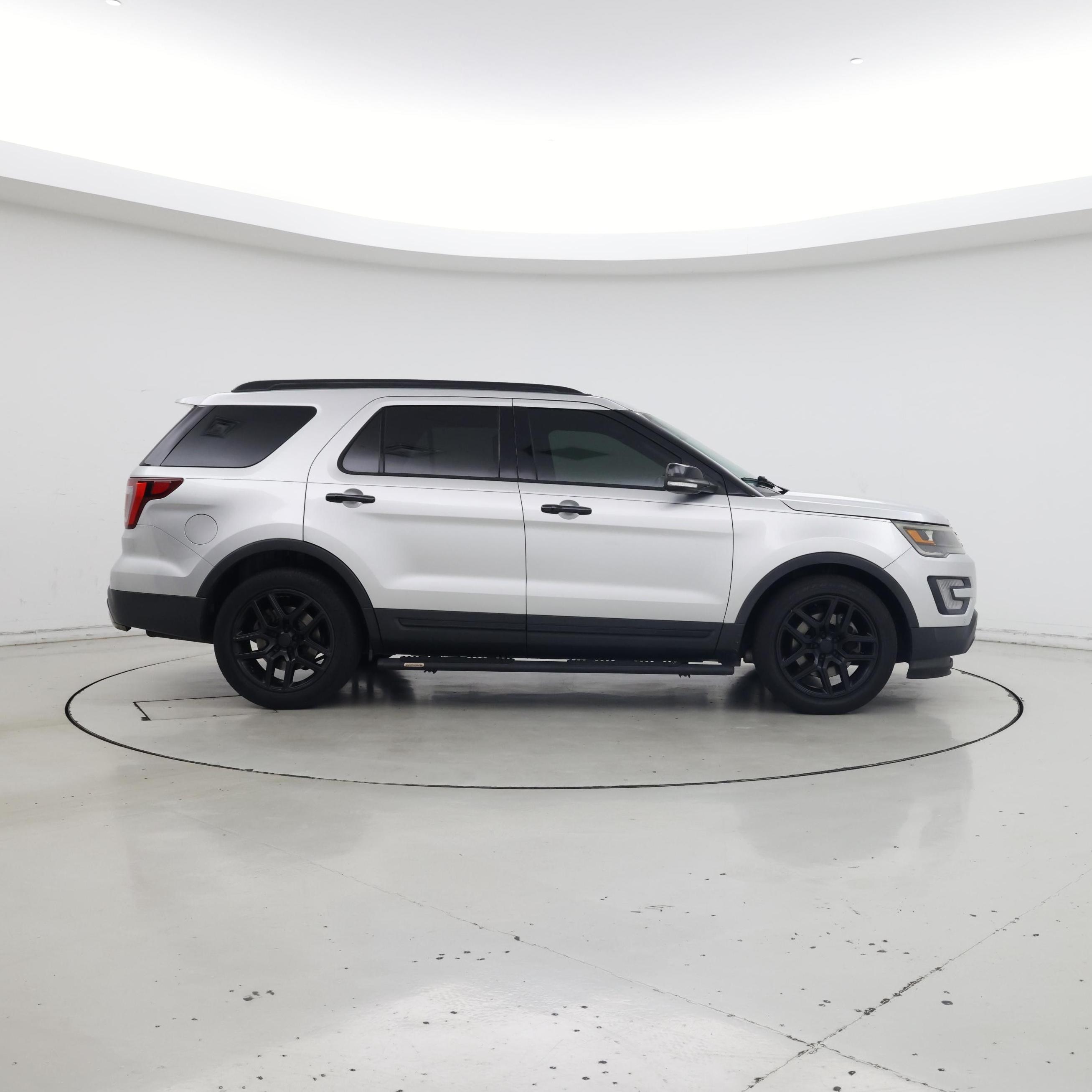 Thumbnail: 2017 Ford Explorer - 7