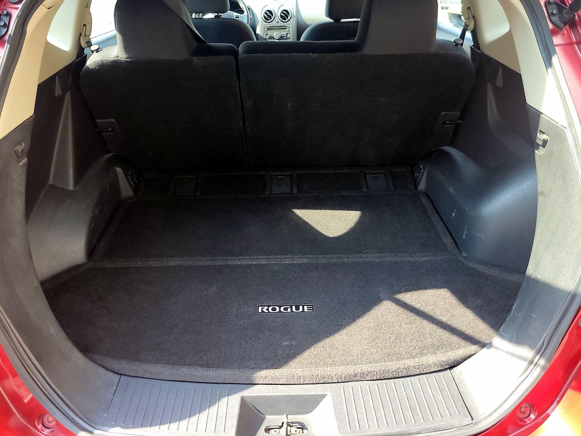 Thumbnail: 2013 Nissan Rogue - 17