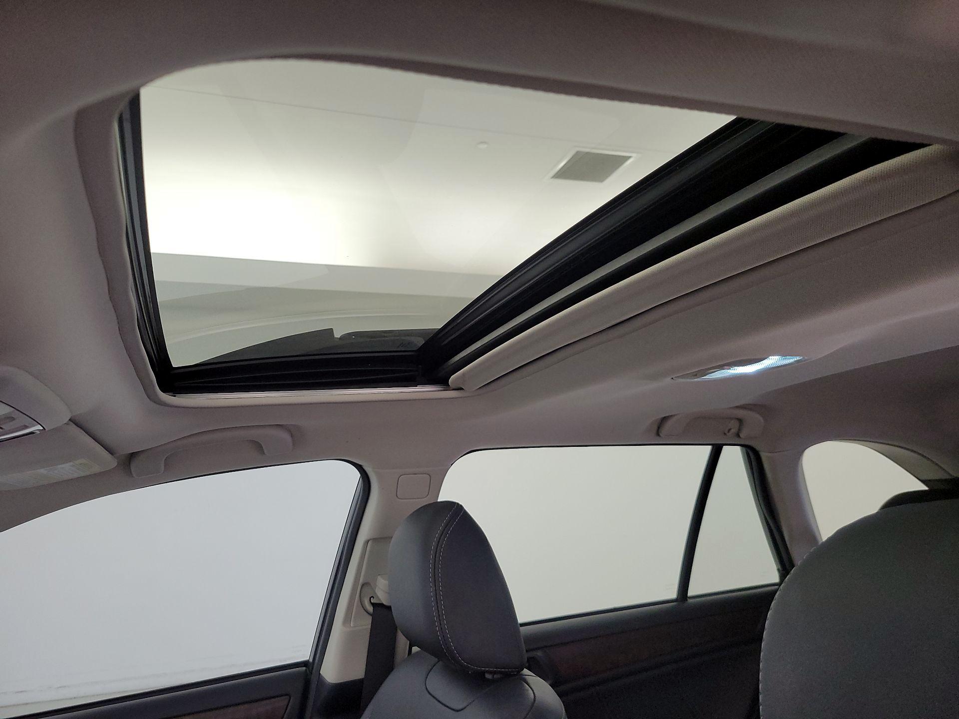 Thumbnail: 2018 Subaru Outback - 20