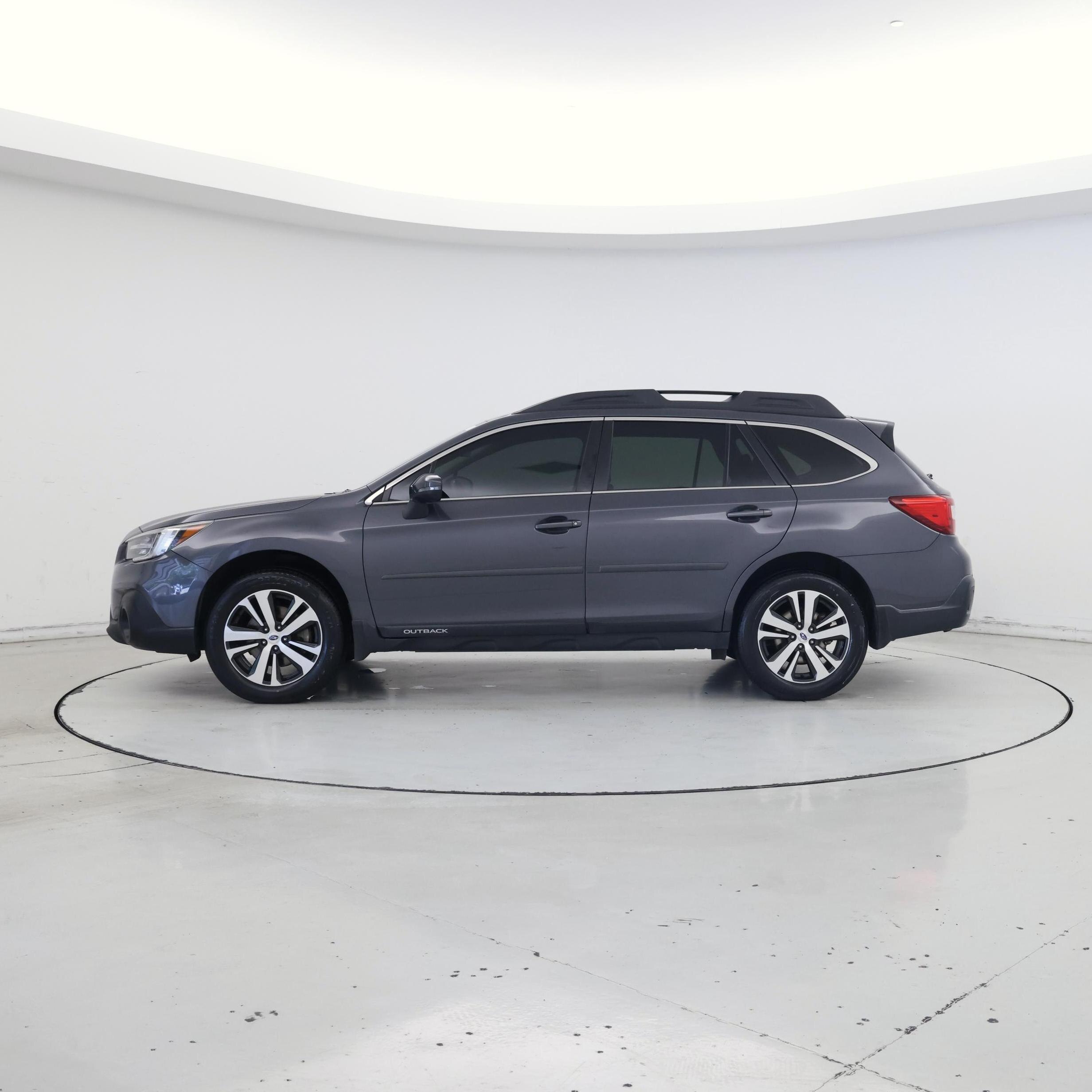 Thumbnail: 2018 Subaru Outback - 3