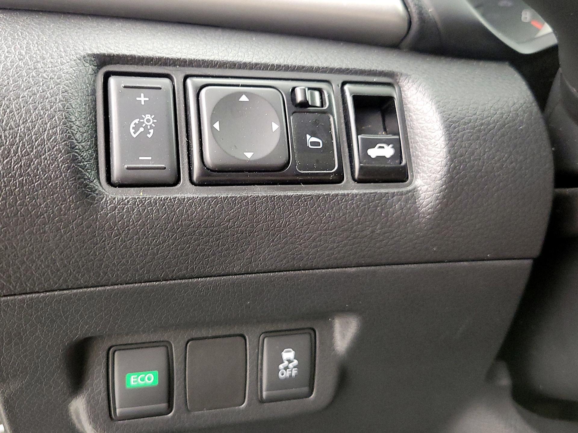 Thumbnail: 2019 Nissan Sentra - 13