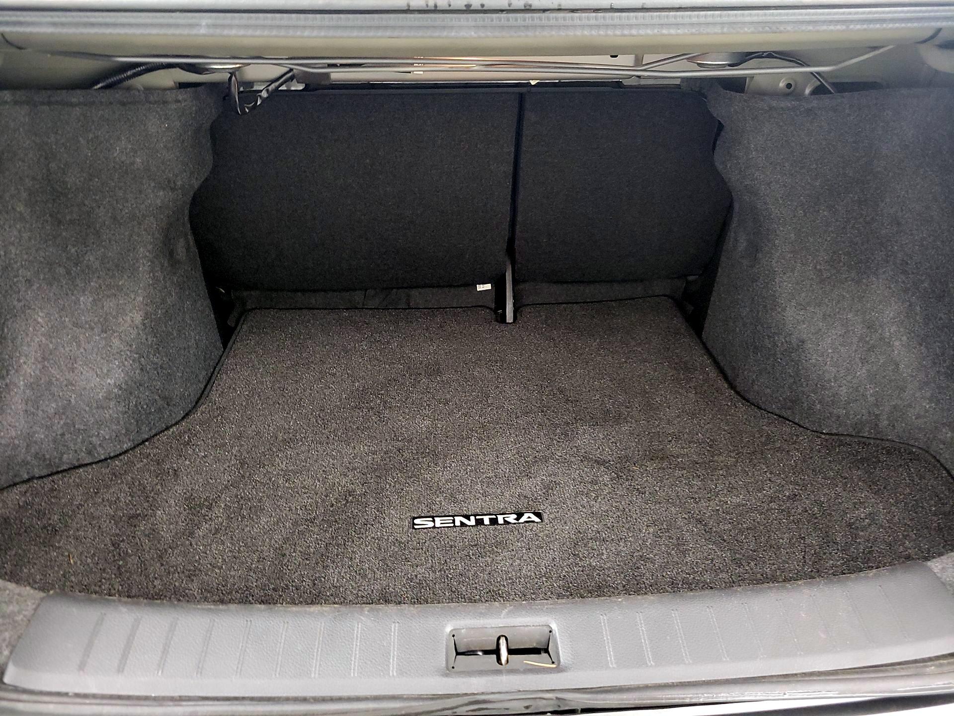 Thumbnail: 2019 Nissan Sentra - 20