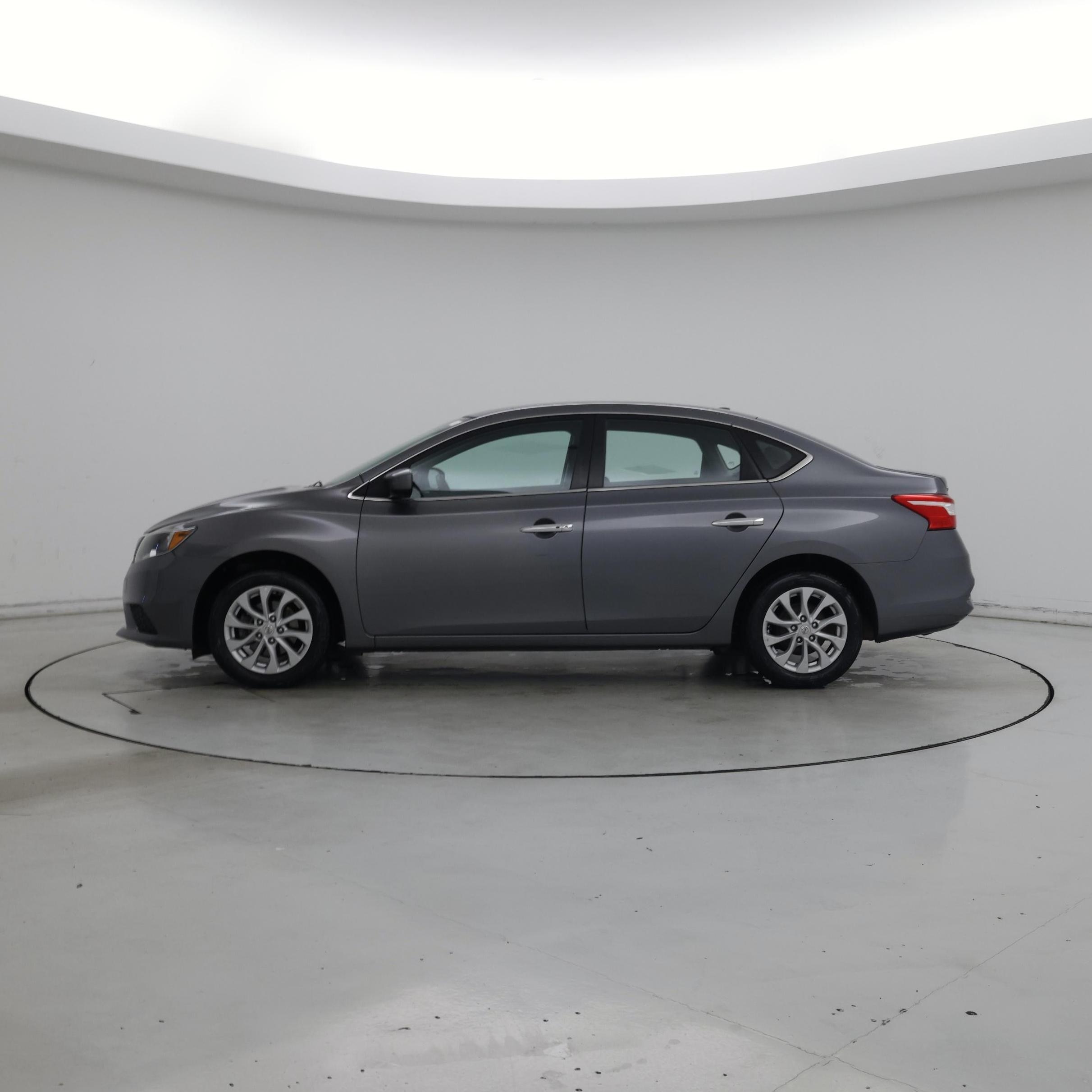 Thumbnail: 2019 Nissan Sentra - 3