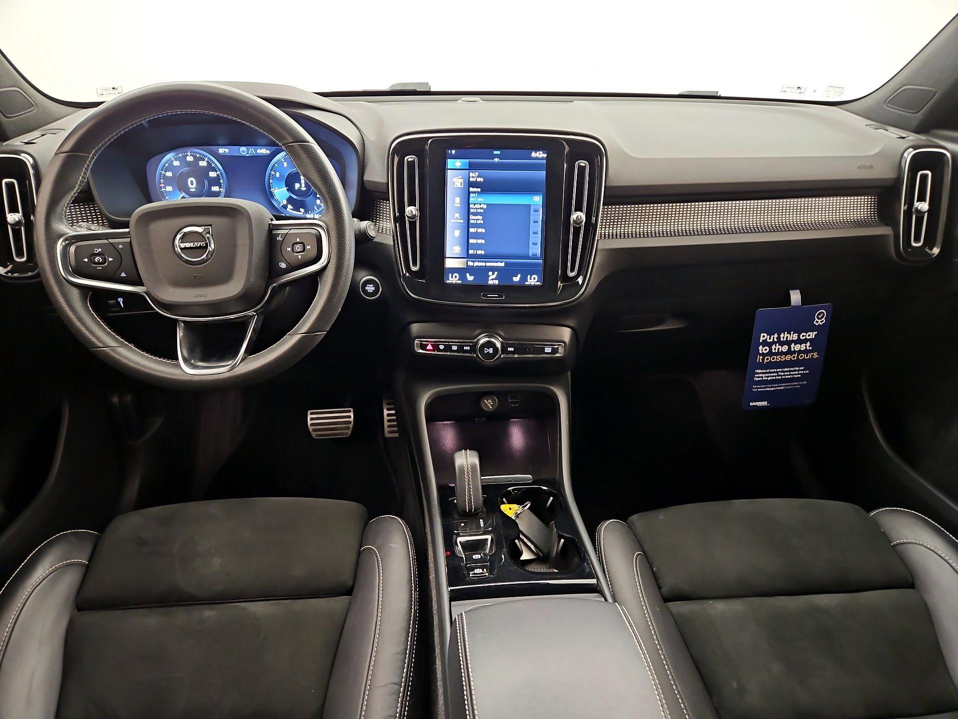 Thumbnail: 2021 Volvo XC40 - 9