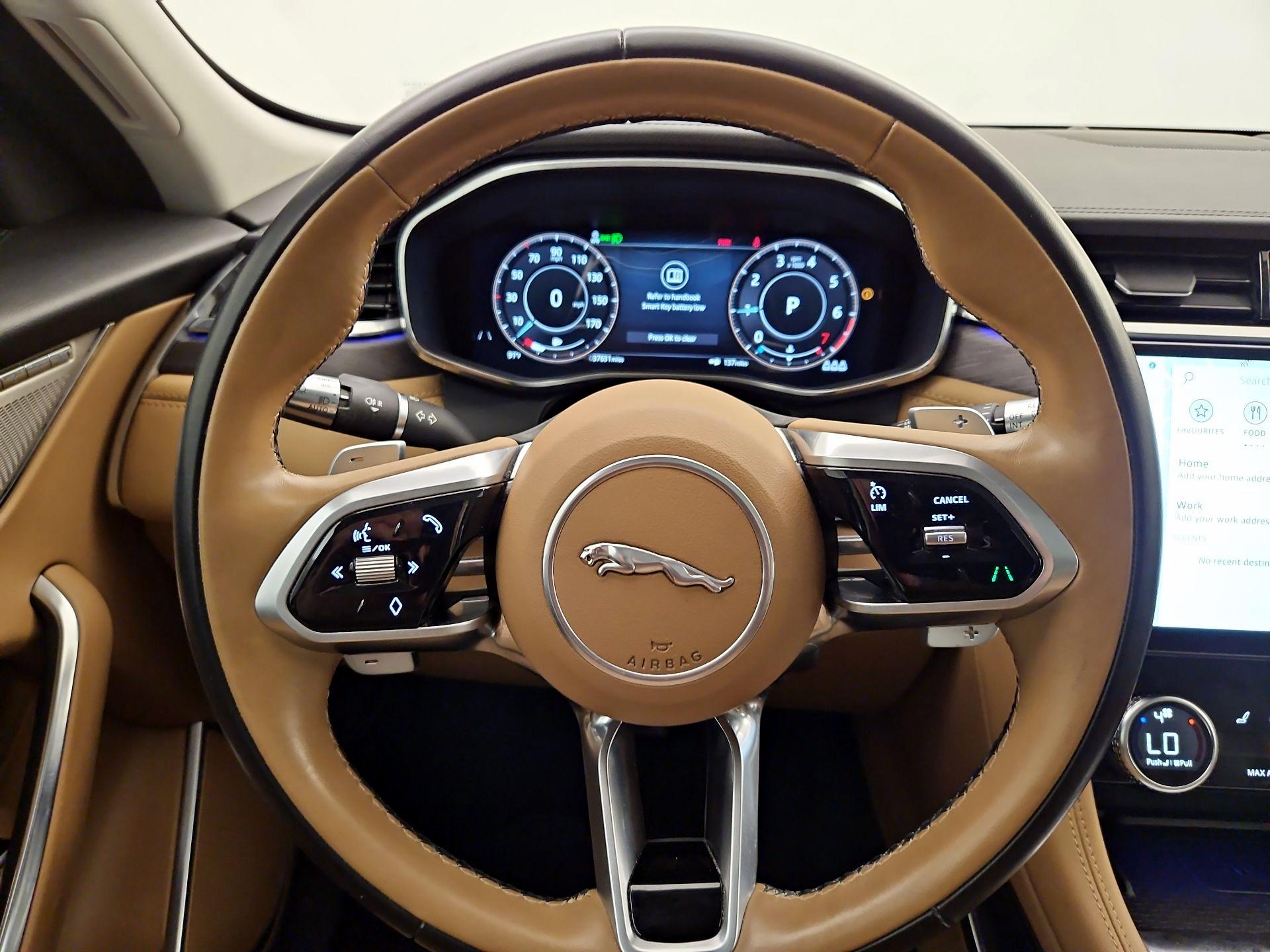 Thumbnail: 2021 Jaguar F-Pace - 10