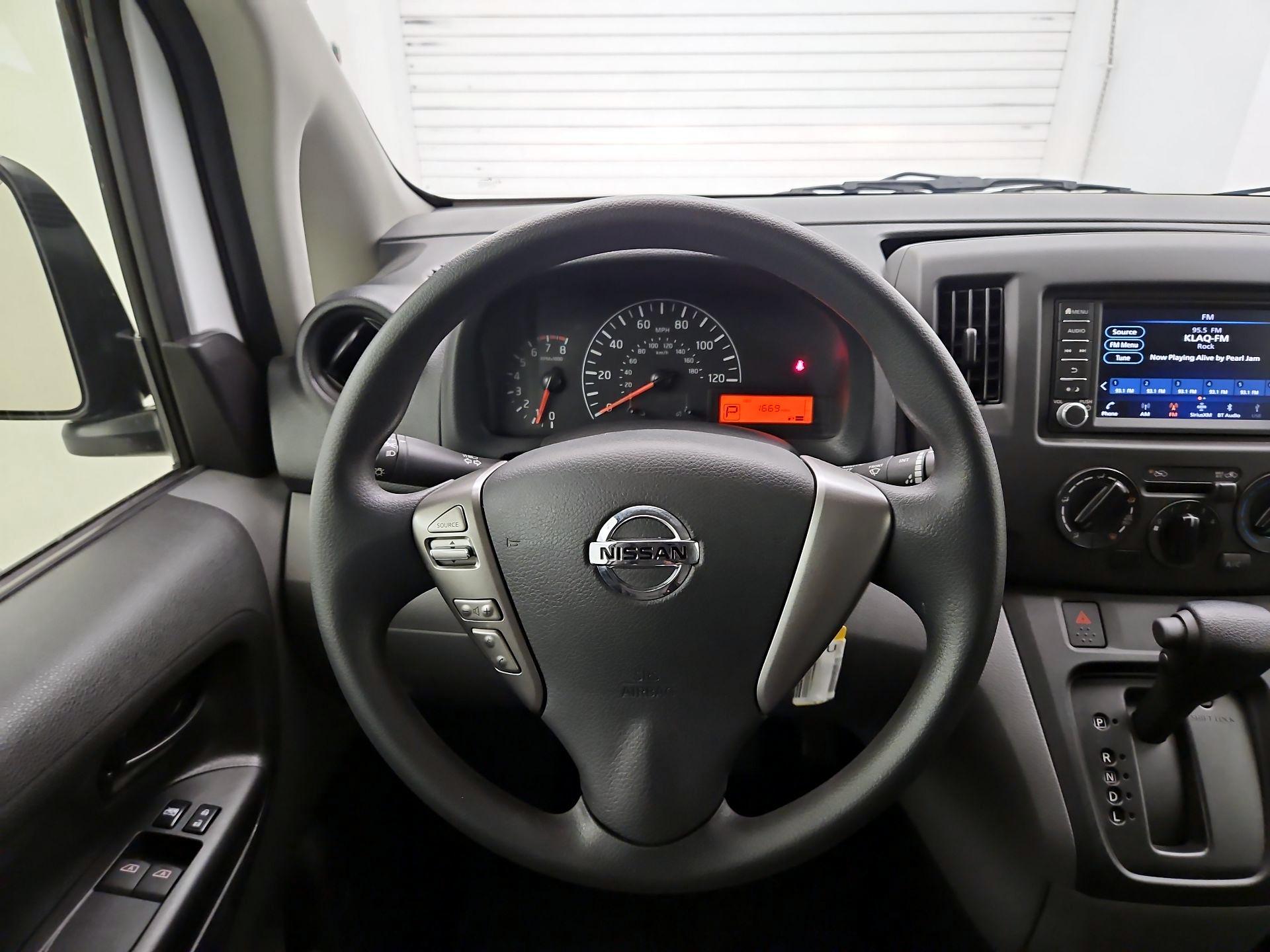 Thumbnail: 2020 Nissan NV200 - 10