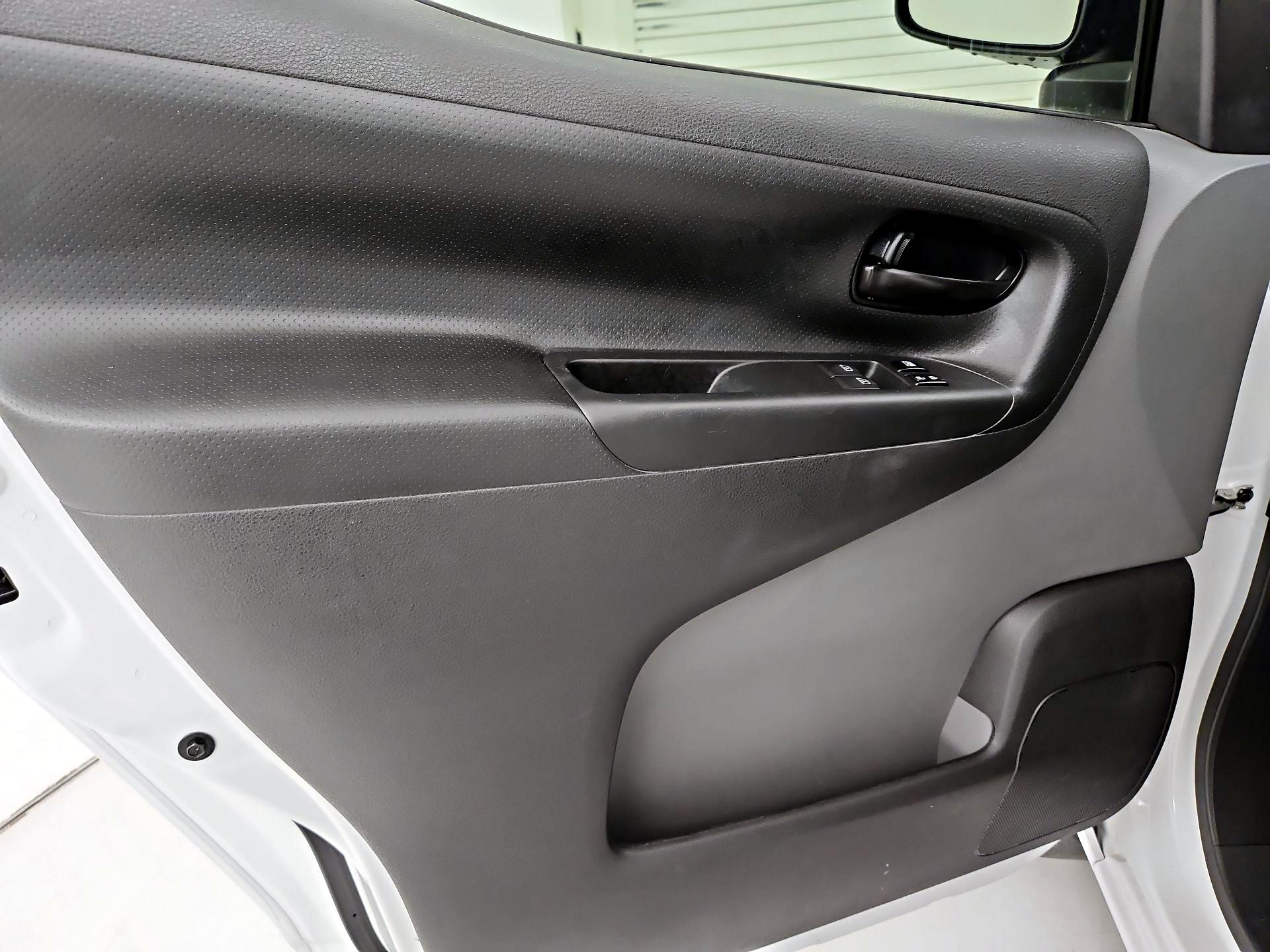 Thumbnail: 2020 Nissan NV200 - 12