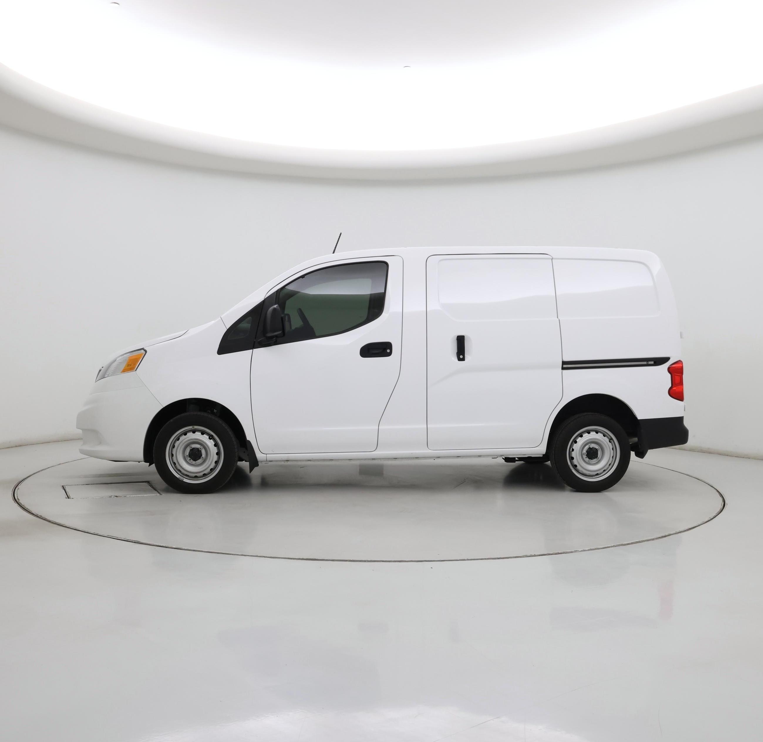 Thumbnail: 2020 Nissan NV200 - 3