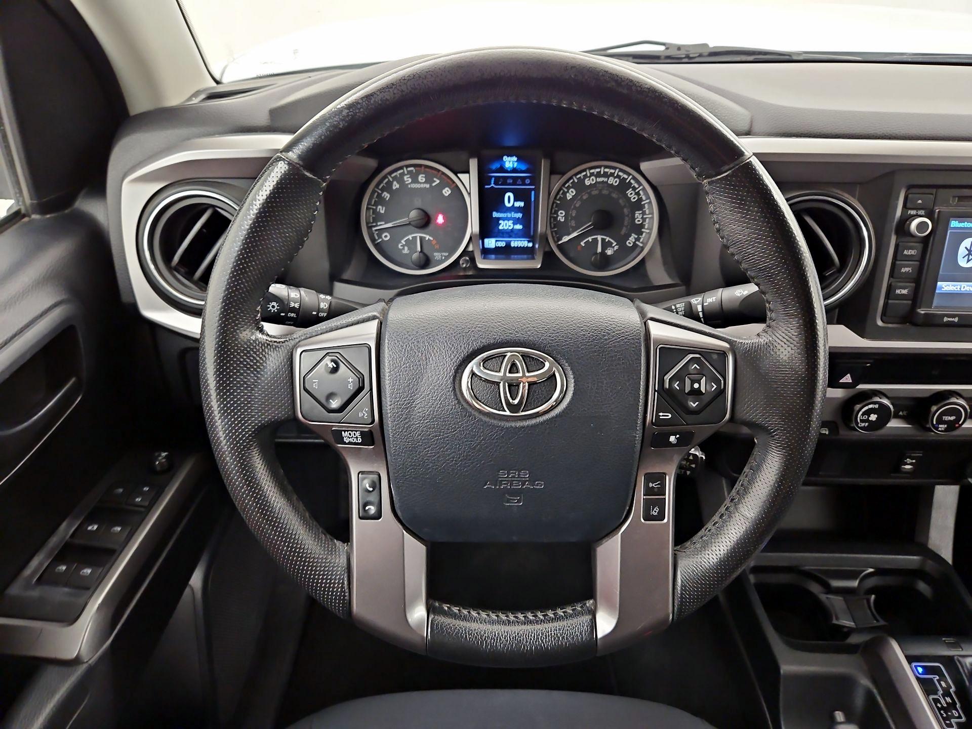 Thumbnail: 2019 Toyota Tacoma - 10