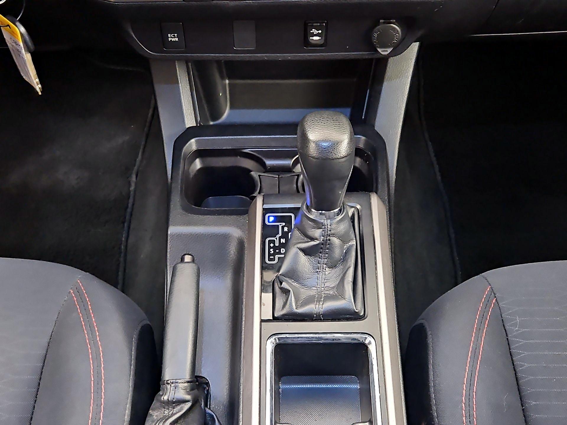 Thumbnail: 2019 Toyota Tacoma - 17