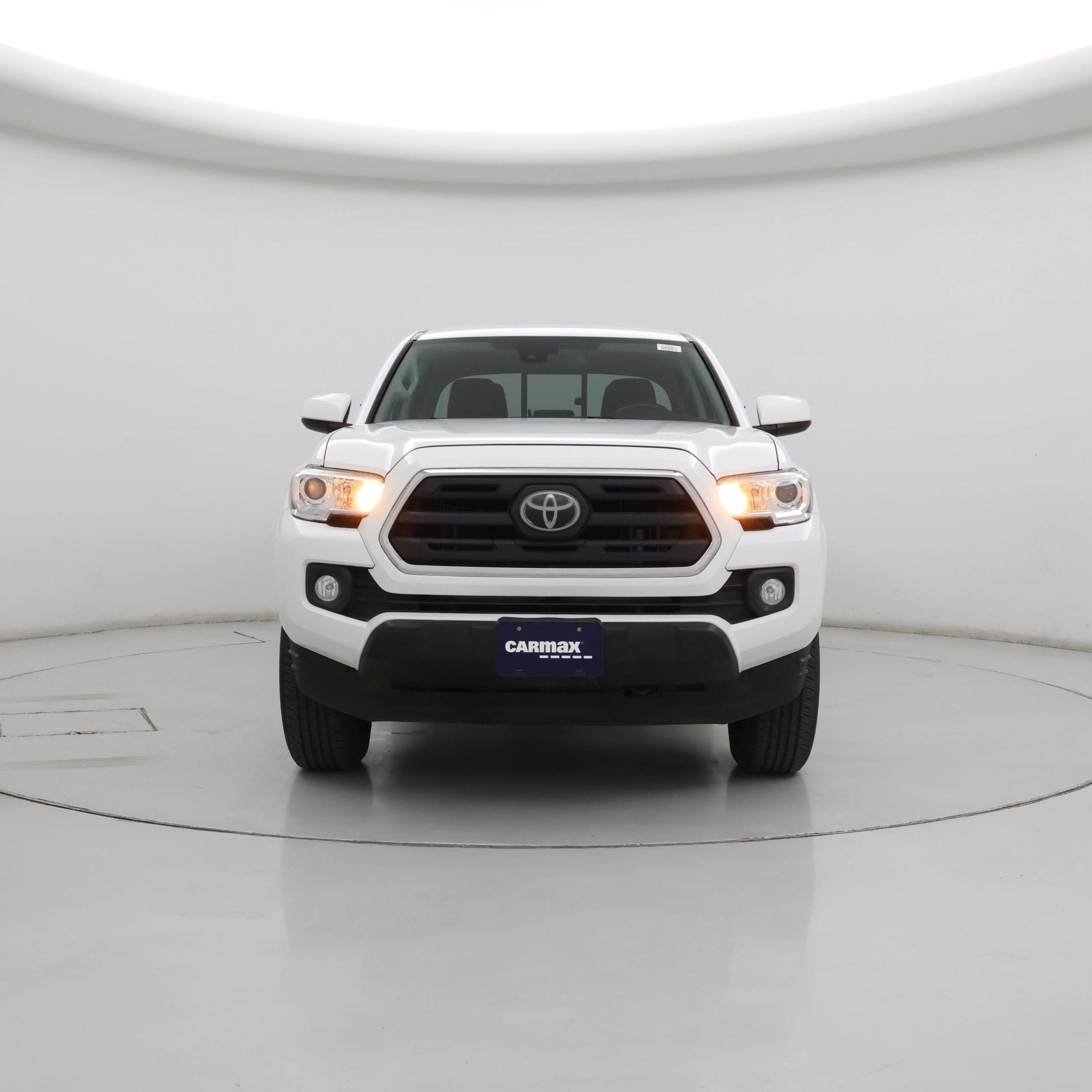 Thumbnail: 2019 Toyota Tacoma - 5