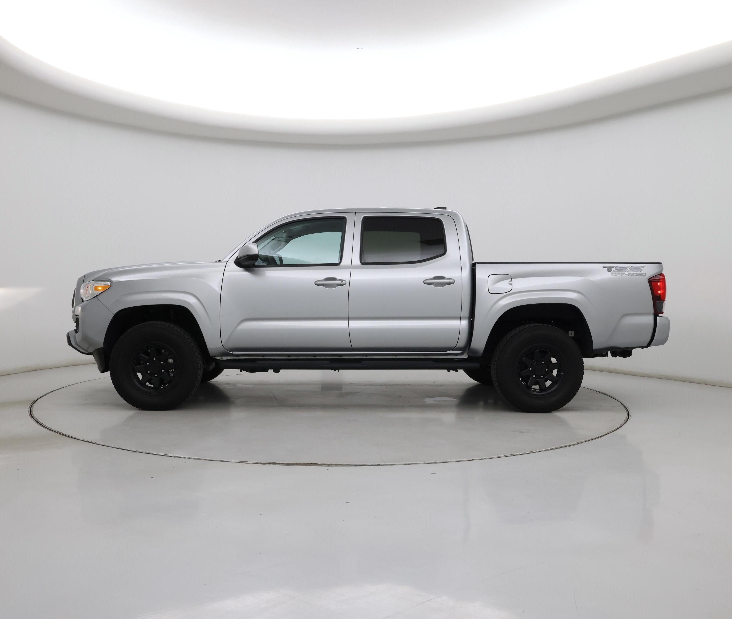 Thumbnail: 2023 Toyota Tacoma - 3