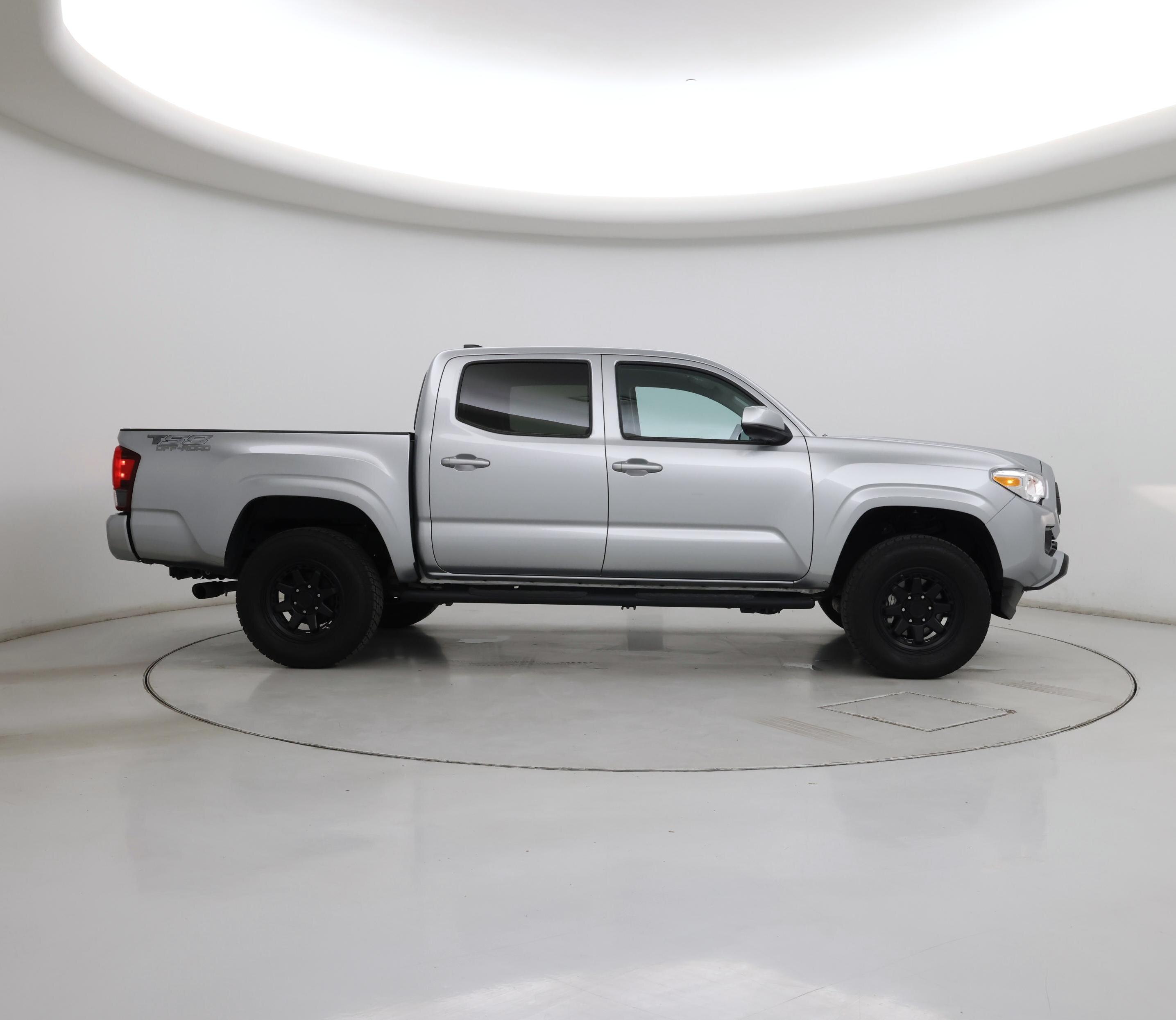 Thumbnail: 2023 Toyota Tacoma - 7