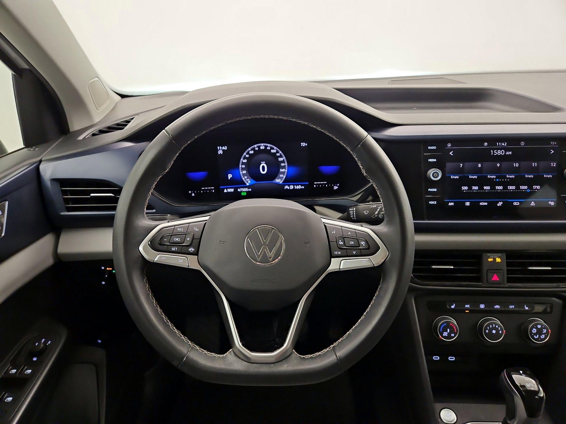Thumbnail: 2022 Volkswagen Taos - 10