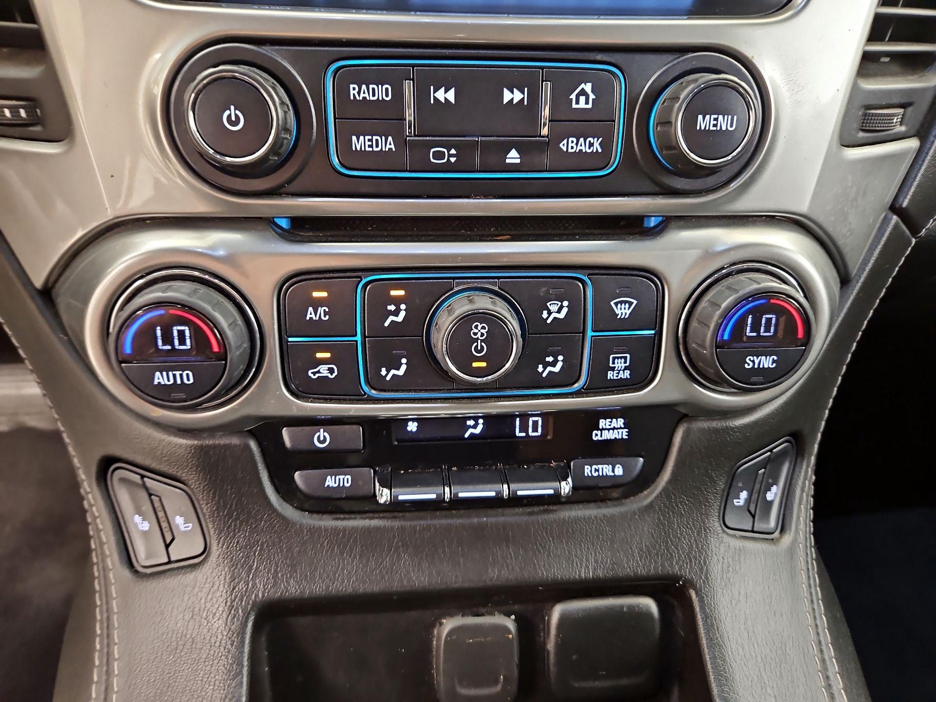 Thumbnail: 2018 Chevrolet Tahoe - 16