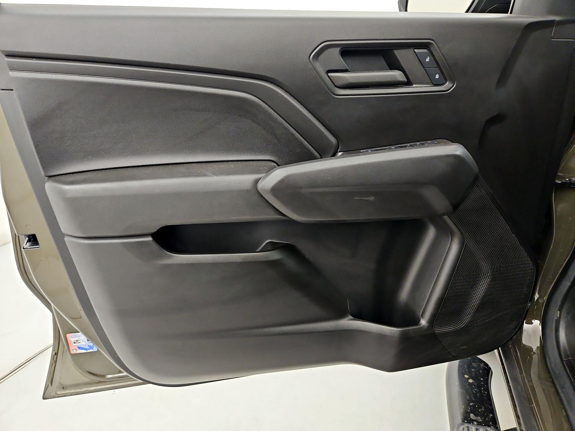 Thumbnail: 2024 Chevrolet Colorado - 12