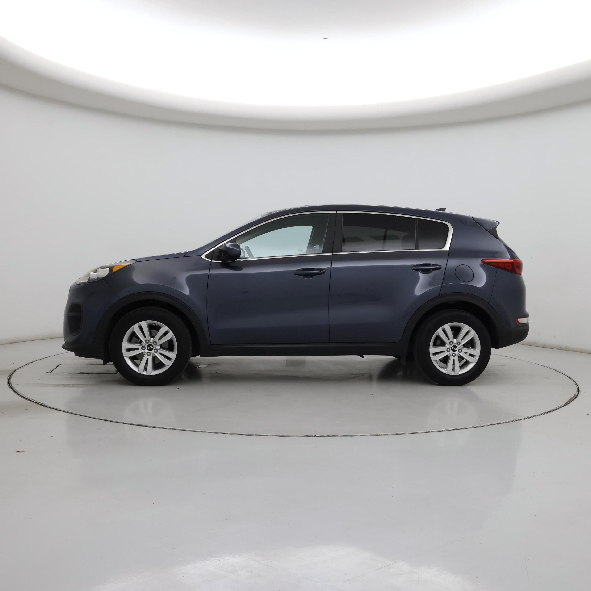 Thumbnail: 2017 Kia Sportage - 3