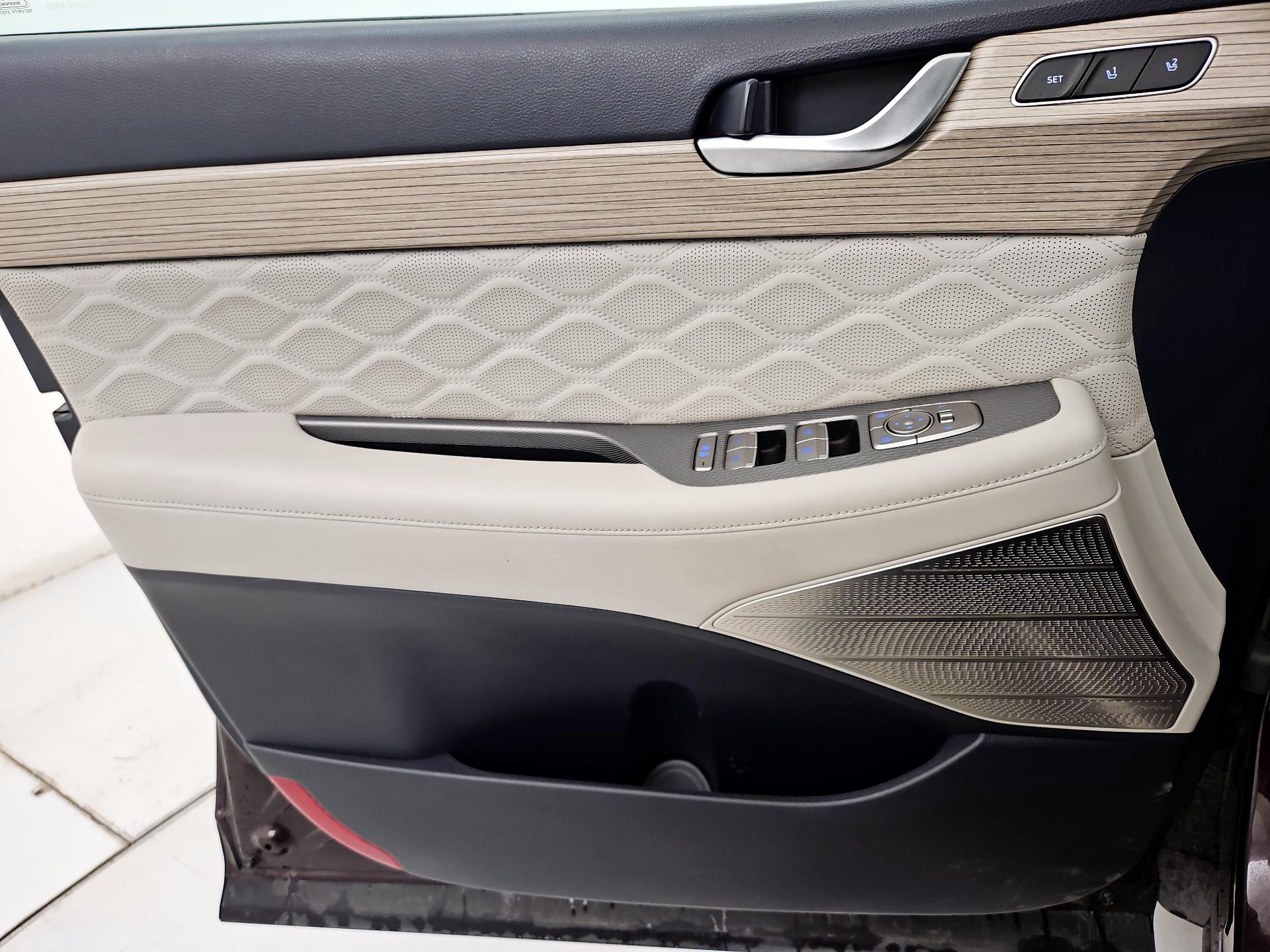 Thumbnail: 2021 Hyundai Palisade - 12
