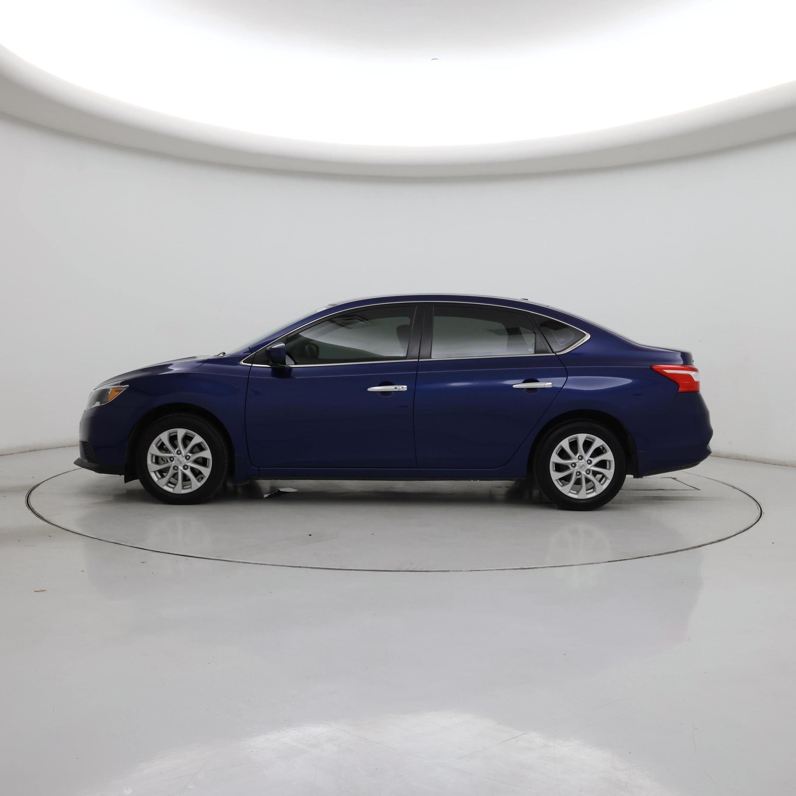 Thumbnail: 2019 Nissan Sentra - 3