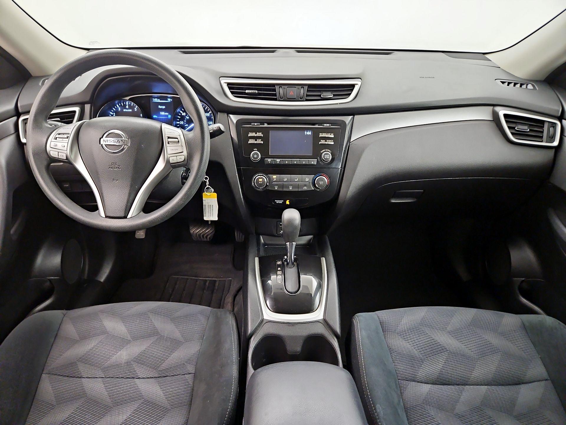 Thumbnail: 2016 Nissan Rogue - 9