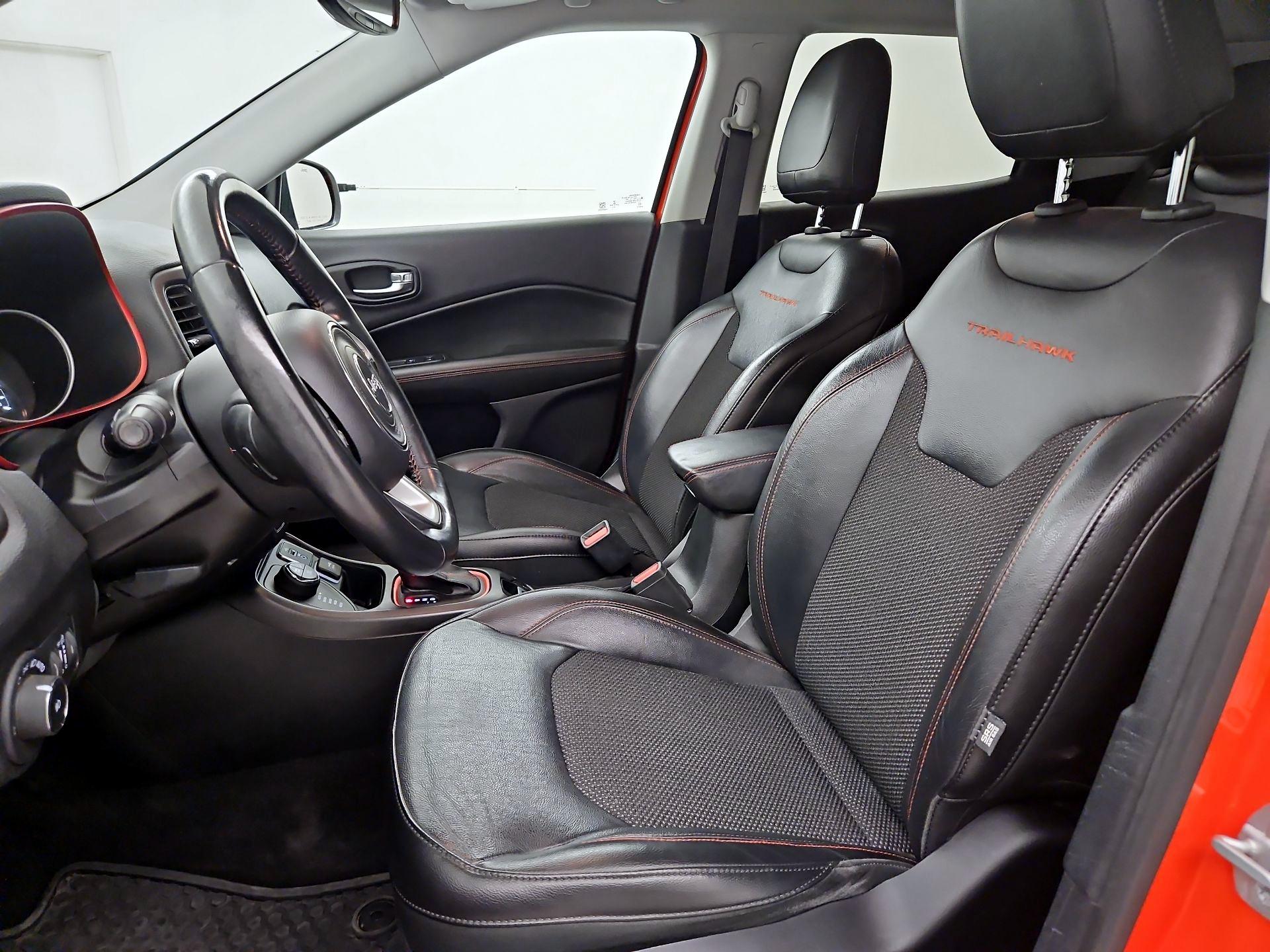 Thumbnail: 2018 Jeep Compass - 11