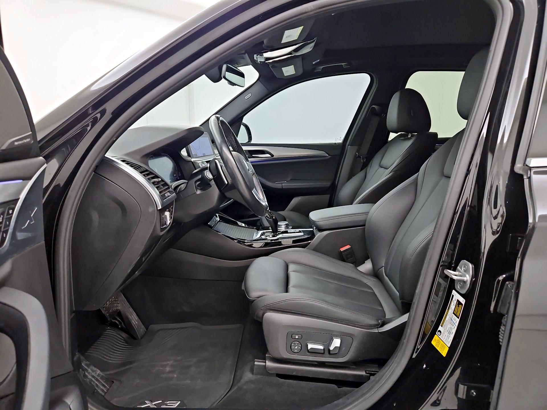 Thumbnail: 2021 BMW X3 - 11