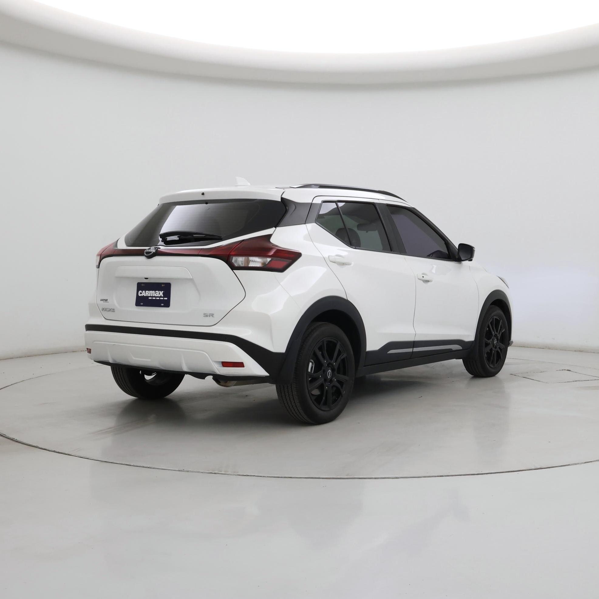 Thumbnail: 2023 Nissan Kicks - 8